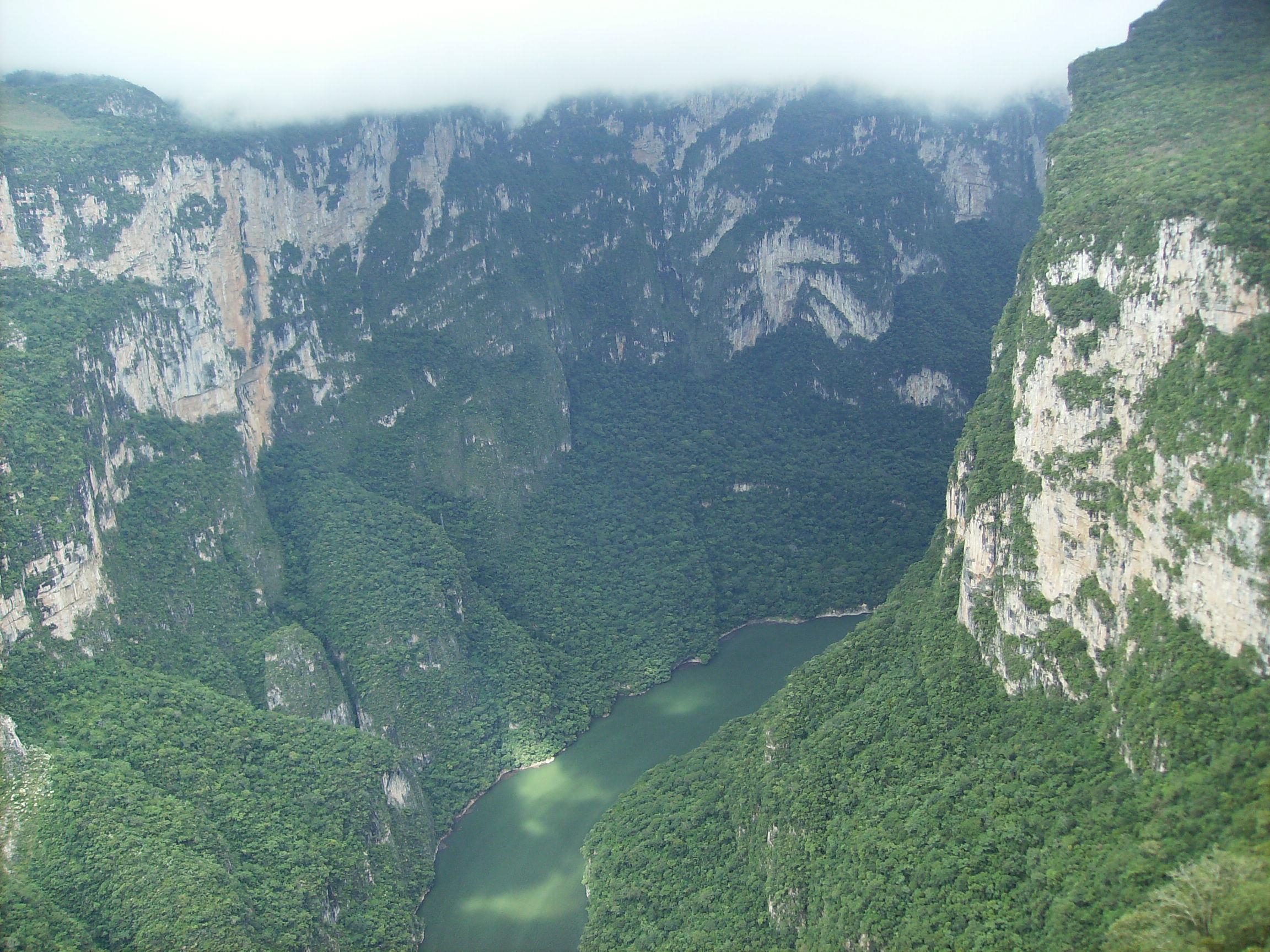 2310x1730 Sumidero, Desktop