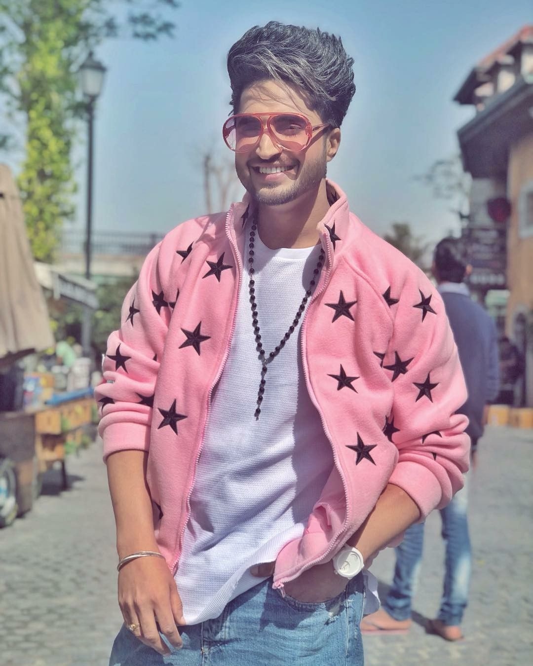 1080x1350 Jassi Gill, Phone