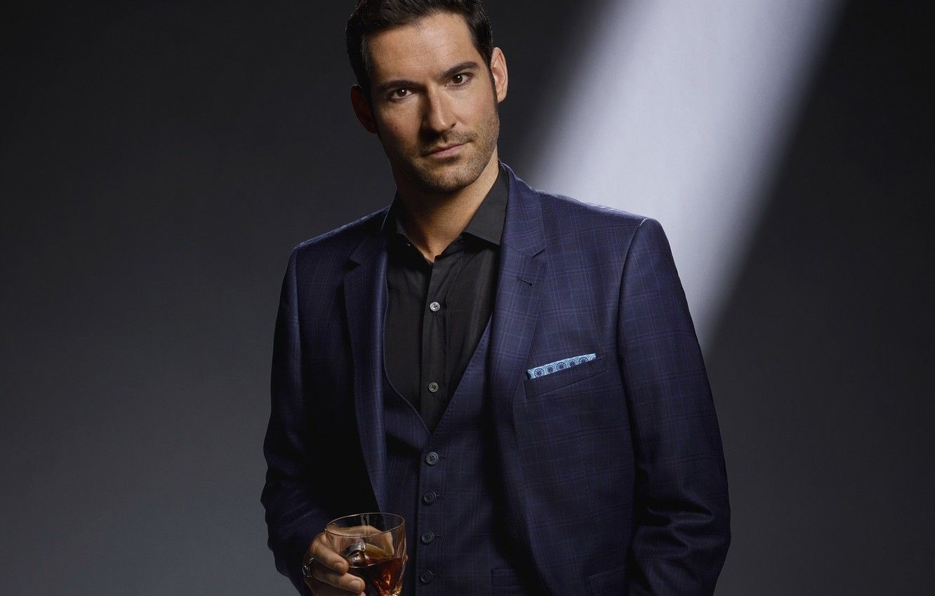 1340x850 Wallpaper actor, man, Lucifer, Tom Ellis, Lucifer, Tom Ellis, Desktop