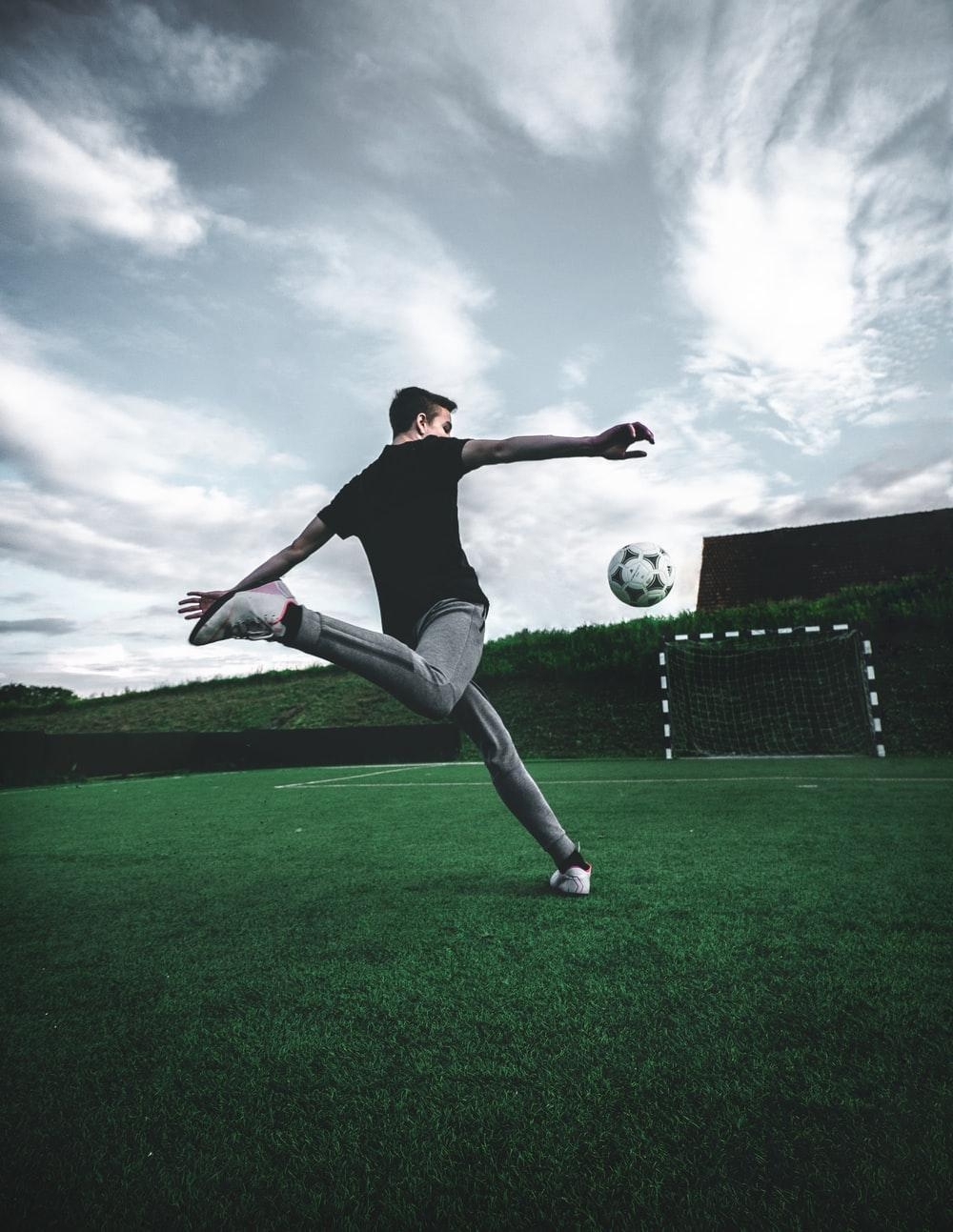 1000x1300 Soccer Wallpaper: Free HD Download [HQ], Phone