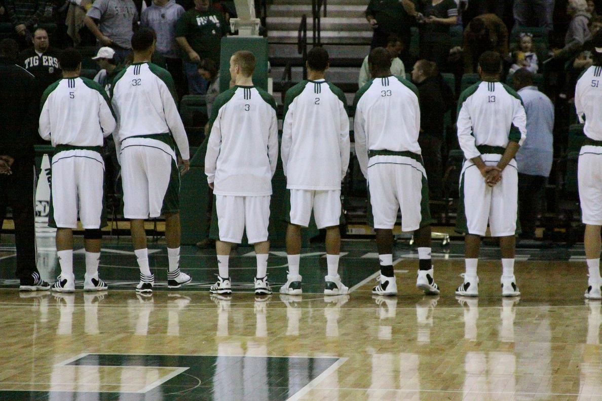 1190x800 Michigan Exposures: EMU Basketball Vs. Michigan State, Desktop