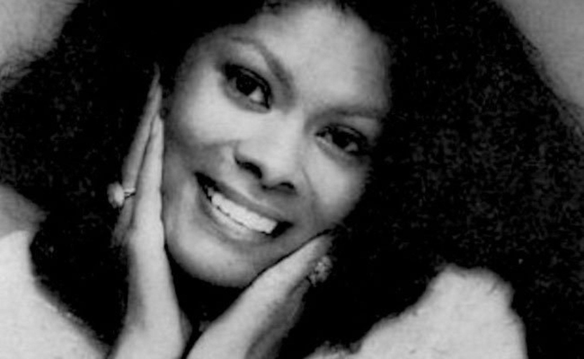 2000x1240 Classic R&B Music image Dionne Warwick HD wallpaper and background, Desktop