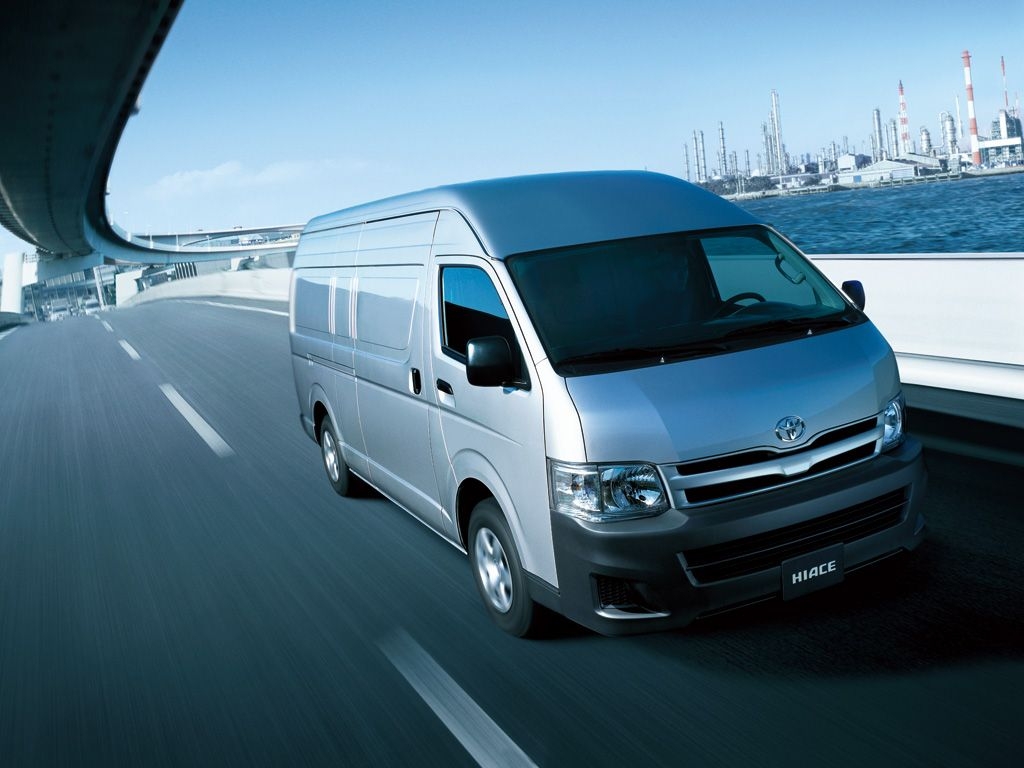 1030x770 Toyota Hiace Series, Desktop