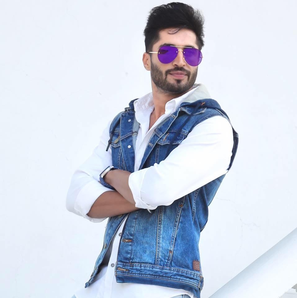 960x960 Book Punjabi Singer Jassi Gill for Concert, College Events, Wedding. Jassi Gill booking details, contact number, price for live performance, Phone