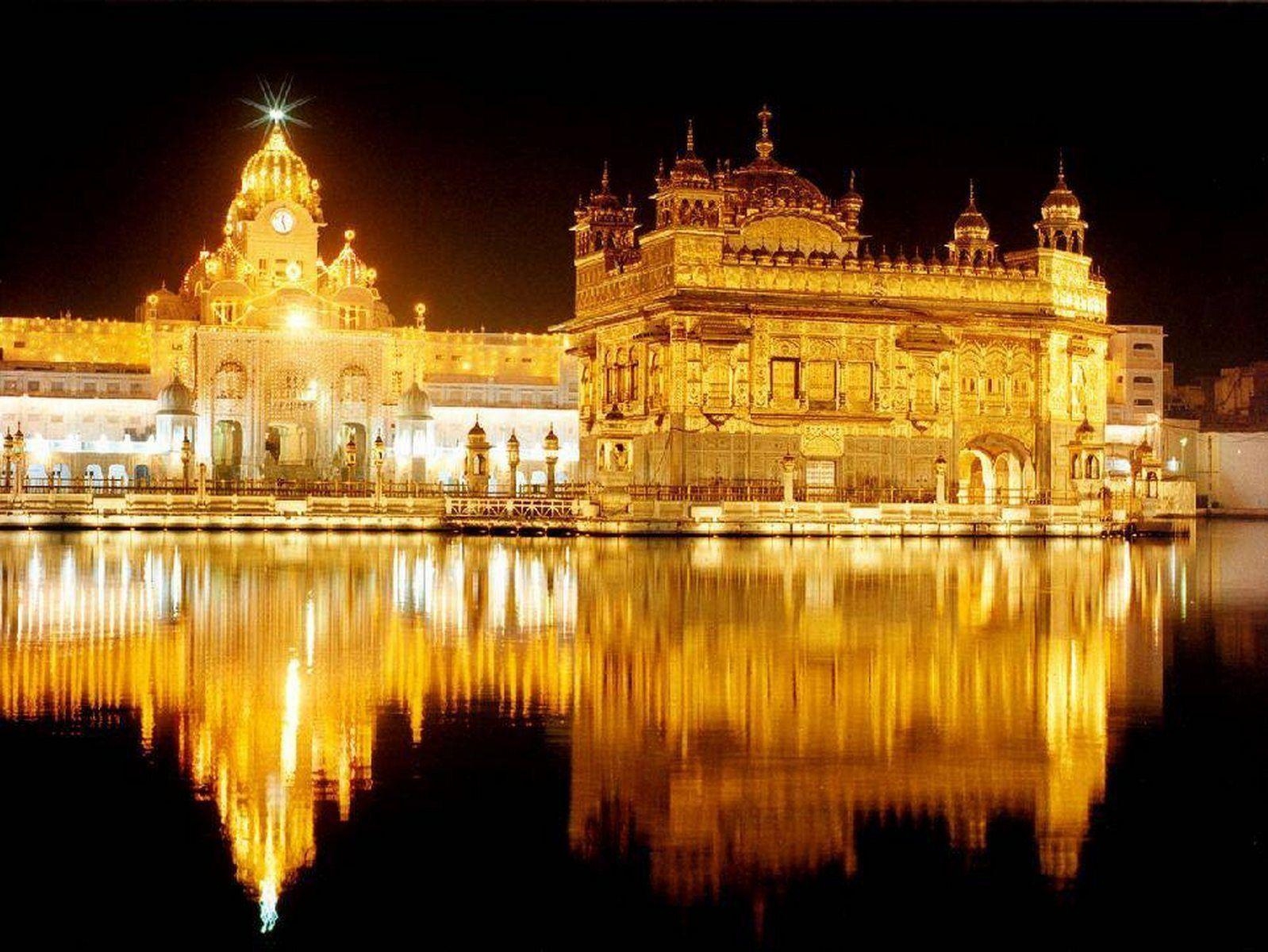 1600x1200 HOTEL AND TOURISM: Old Golden Temple photo, Desktop