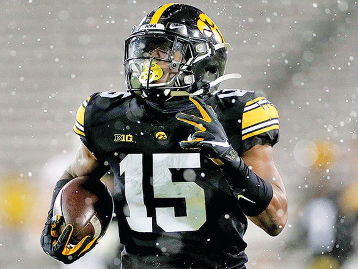 1200x900 Iowa Football: 2021 Hawkeyes Season Preview and Prediction.com. Expert Predictions, Picks, and Previews, Desktop