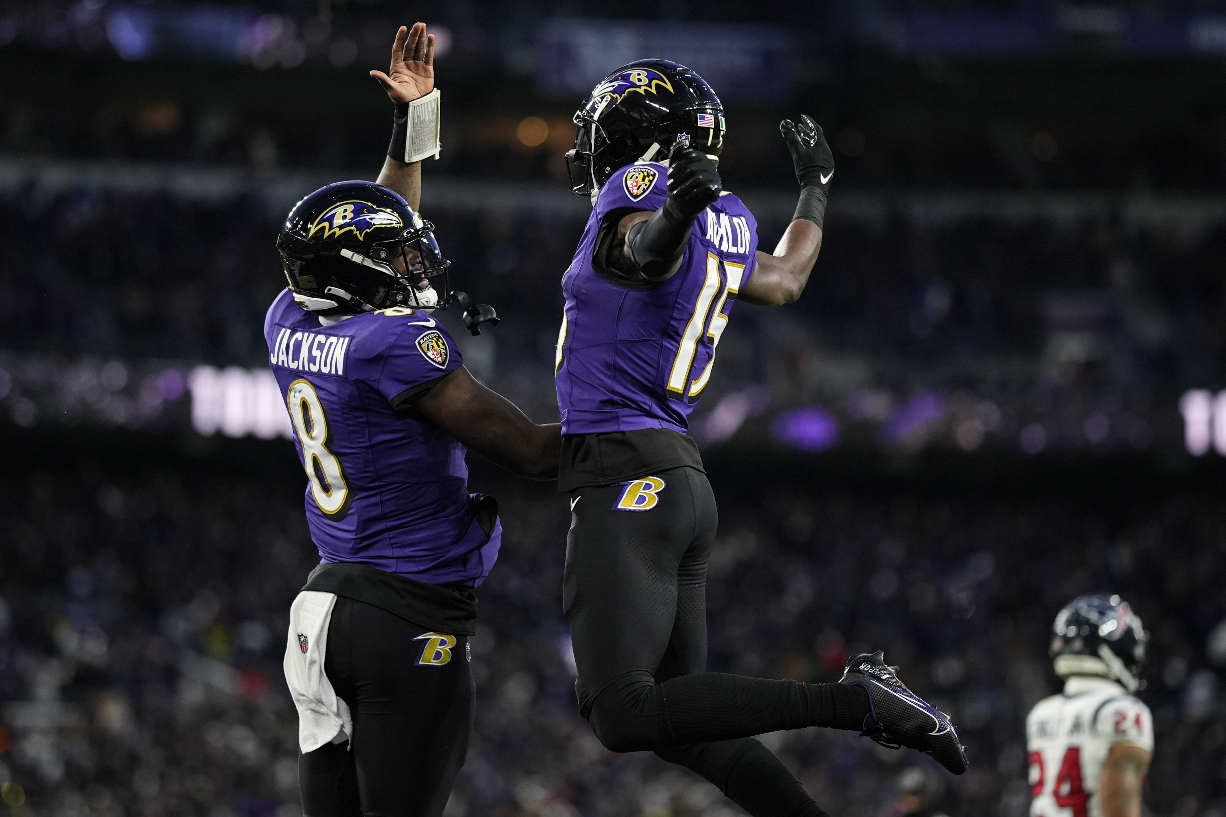 4240x2830 Ravens' Lamar Jackson dominates Texans, Desktop