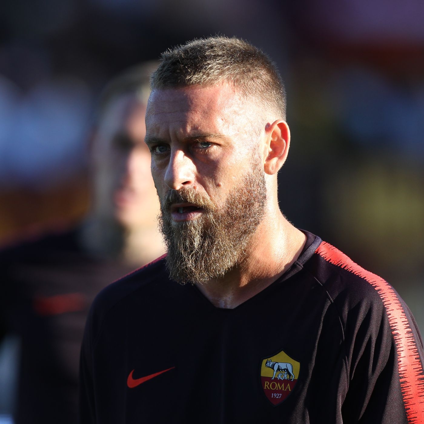 1400x1400 The Betrayal of De Rossi and a Requiem for Roma Di Totti, Phone