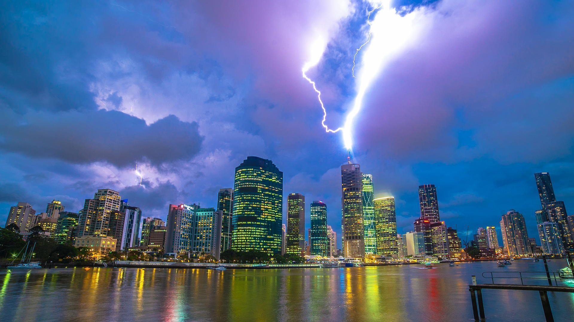 1920x1080 Lightning Catched Over Brisbane, Desktop