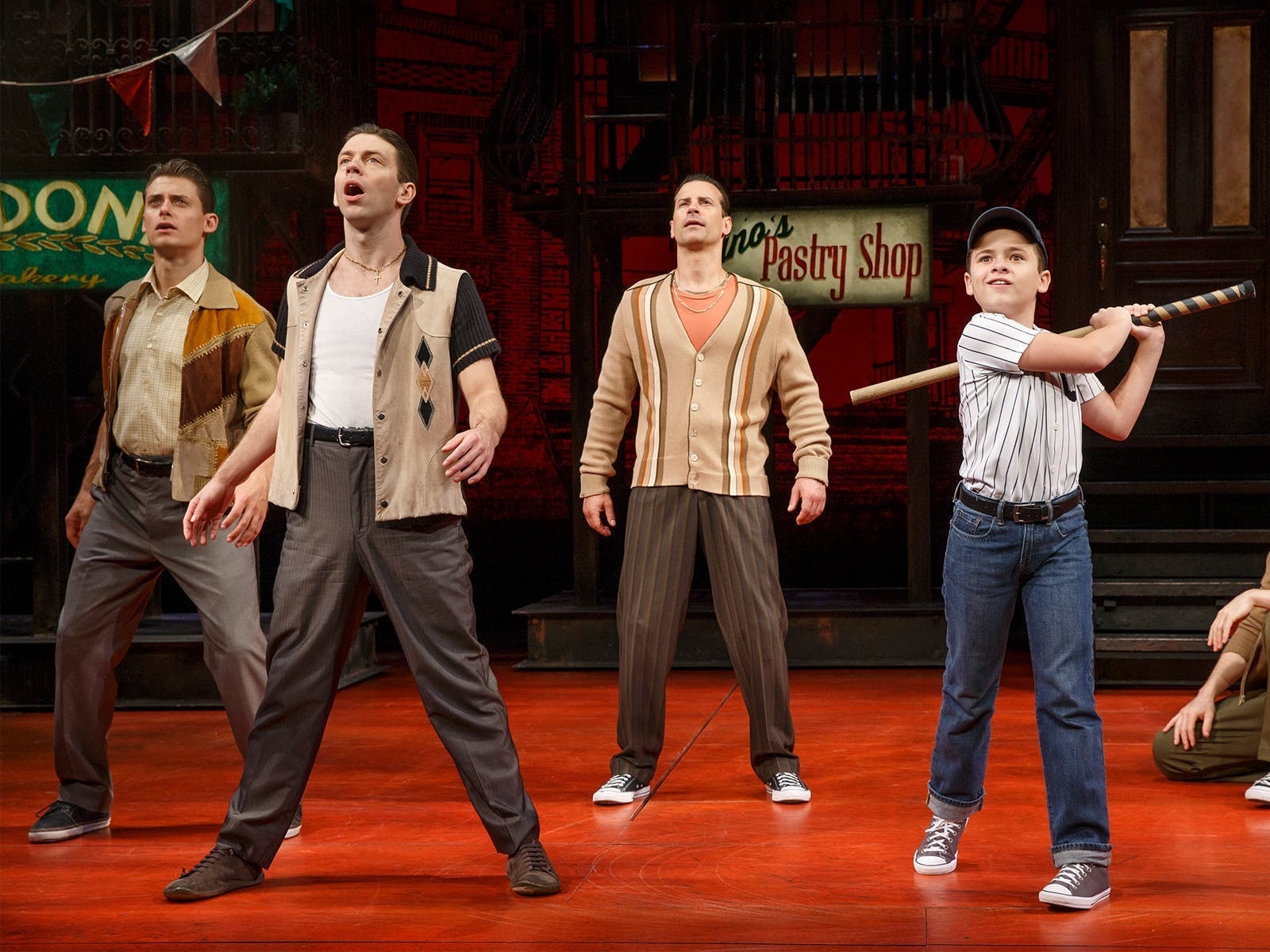 1600x1200 A Bronx Tale Tickets. Washington DC.todaytix.com, Desktop