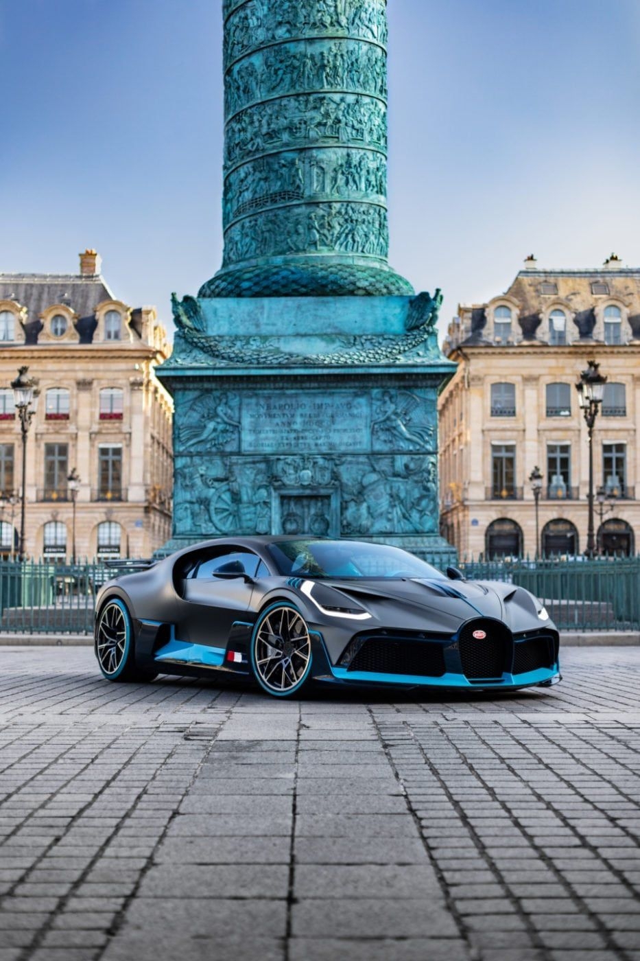 940x1400 Bugatti Divo: A Hypercar Gallery from Paris. Bugatti cars, Phone