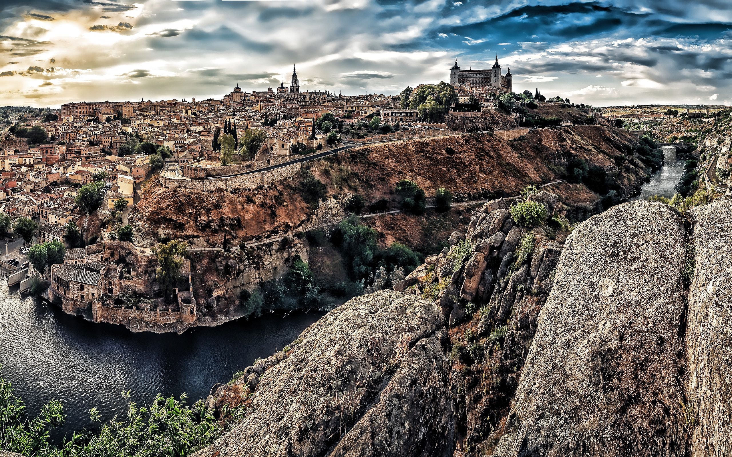 2560x1600 Download wallpaper Toledo, HDR, sunset, river, Toledo Castle, Spain, Desktop