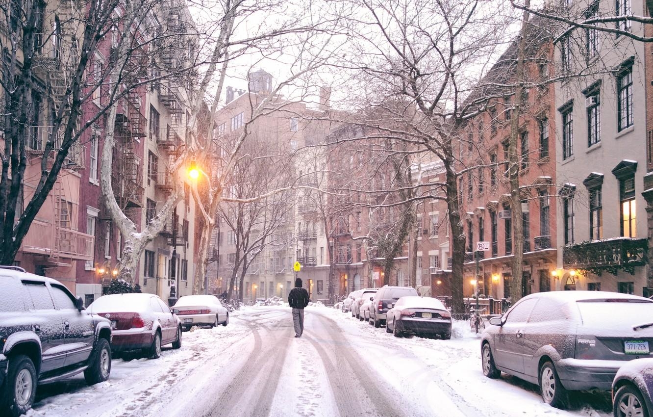 1340x850 Wallpaper car, USA, United States, Winter, New York, Manhattan, NYC, Snow, man, Road, America, vehicles, United States of America, New York City on a Winter Evening in the West Village, Desktop