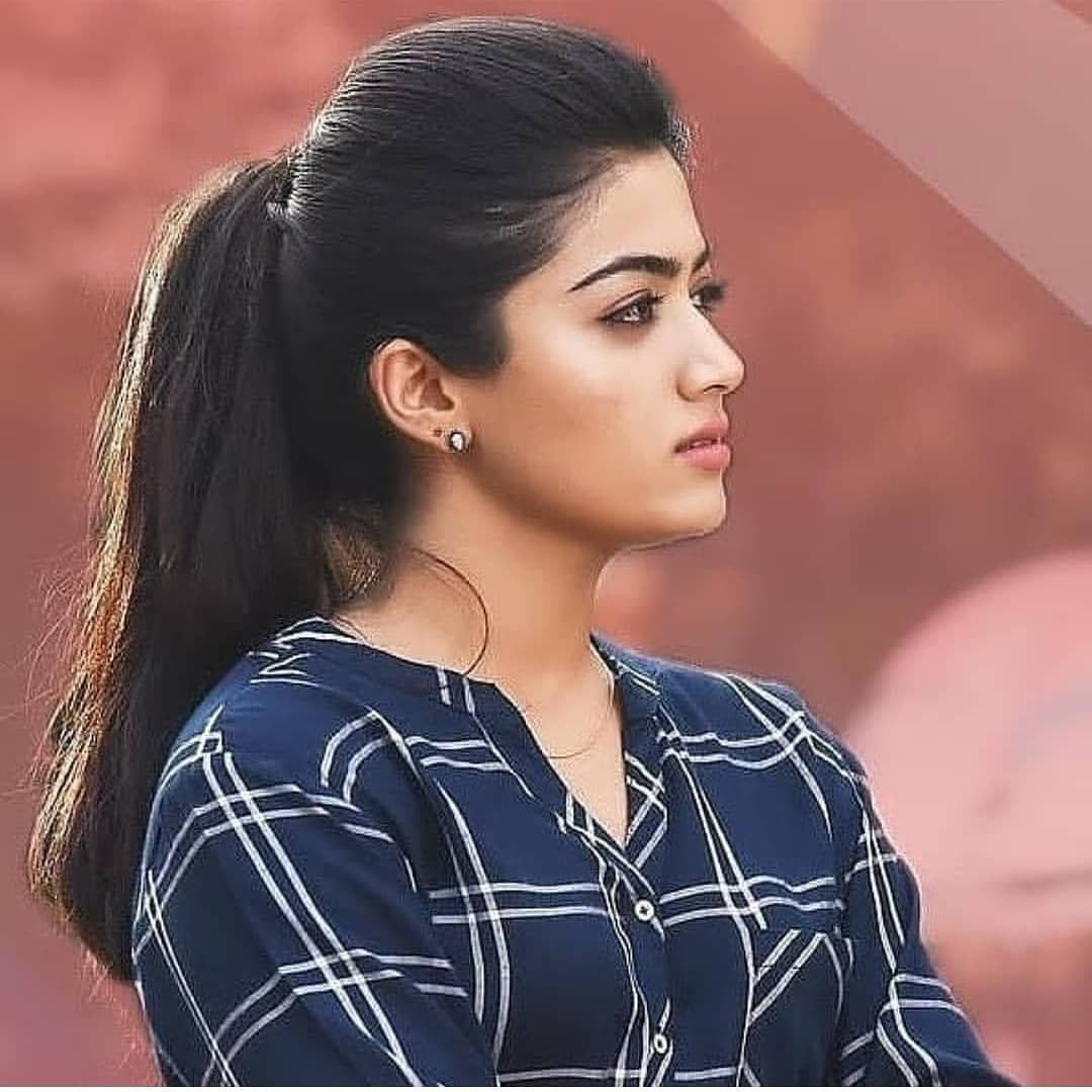 1080x1080 picfrom #geethagovindam #vijay #vijaydevarakonda #rashmikafamily #rashmika #rash. Beautiful indian actress, Most beautiful indian actress, Beautiful actresses, Phone