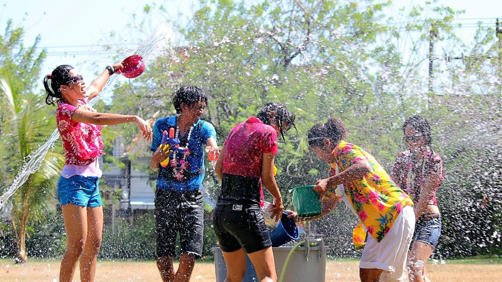 1600x900 Festivals in Thailand, Desktop