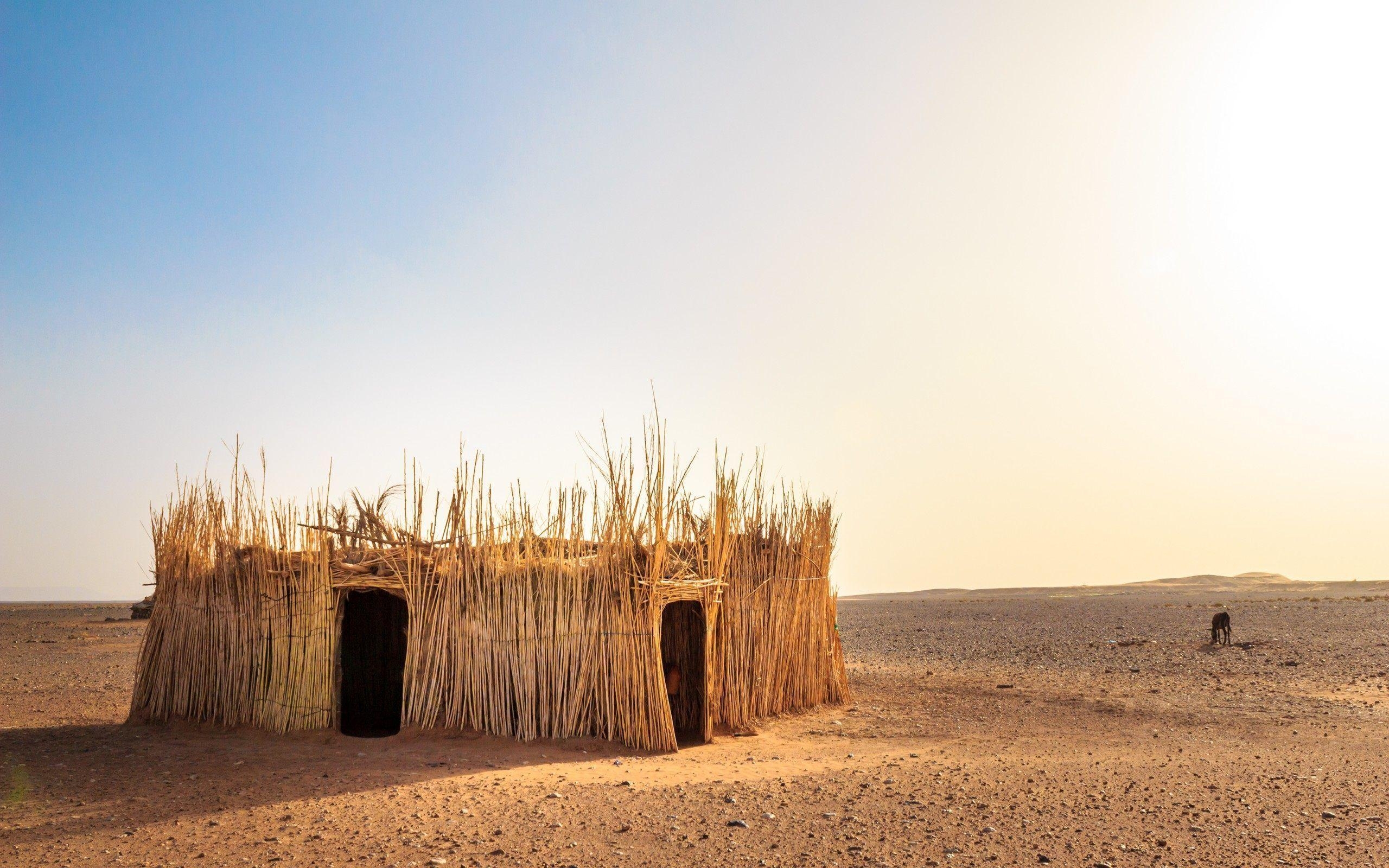 2560x1600 The Sahara Desert House Wallpaper HD Download Desktop, Desktop