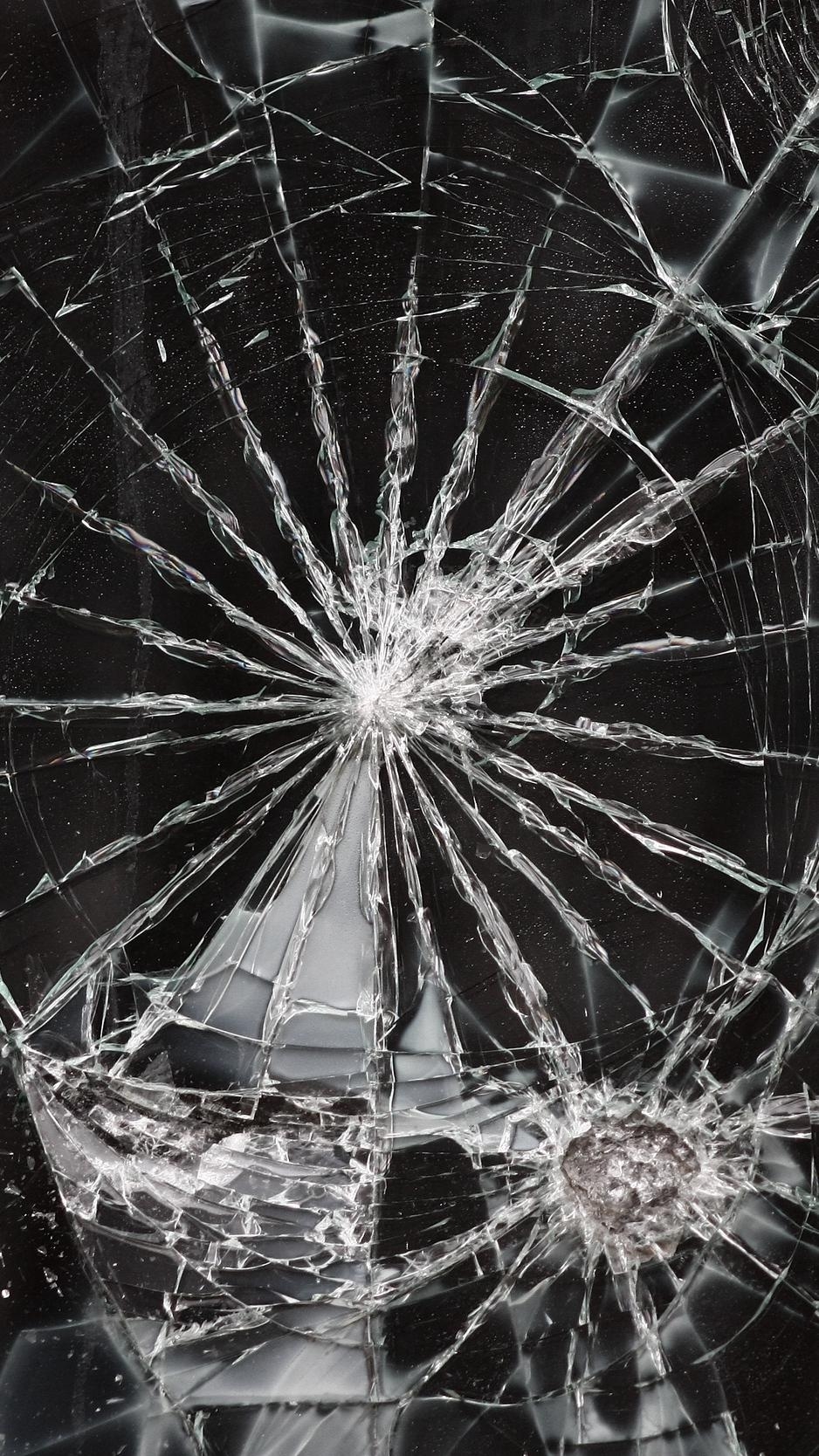 940x1670 Download wallpaper  glass, cranny, broken, shards, Phone