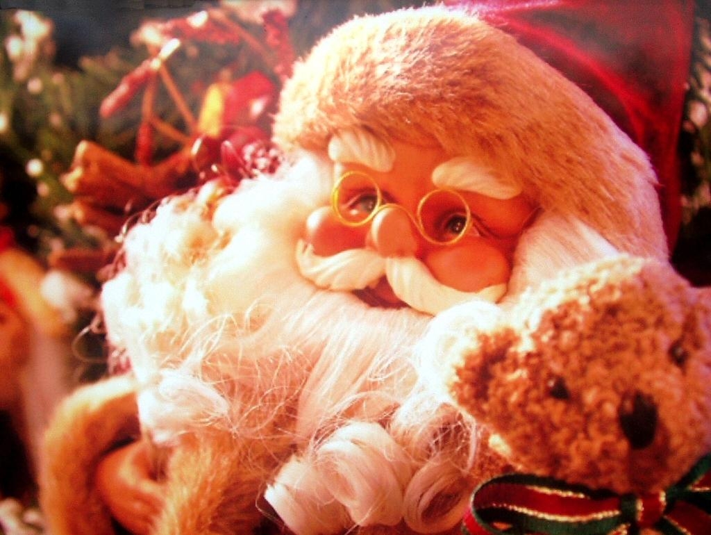 1030x770 Celebrate Christmas with a Father Christmas Wallpaper, Desktop