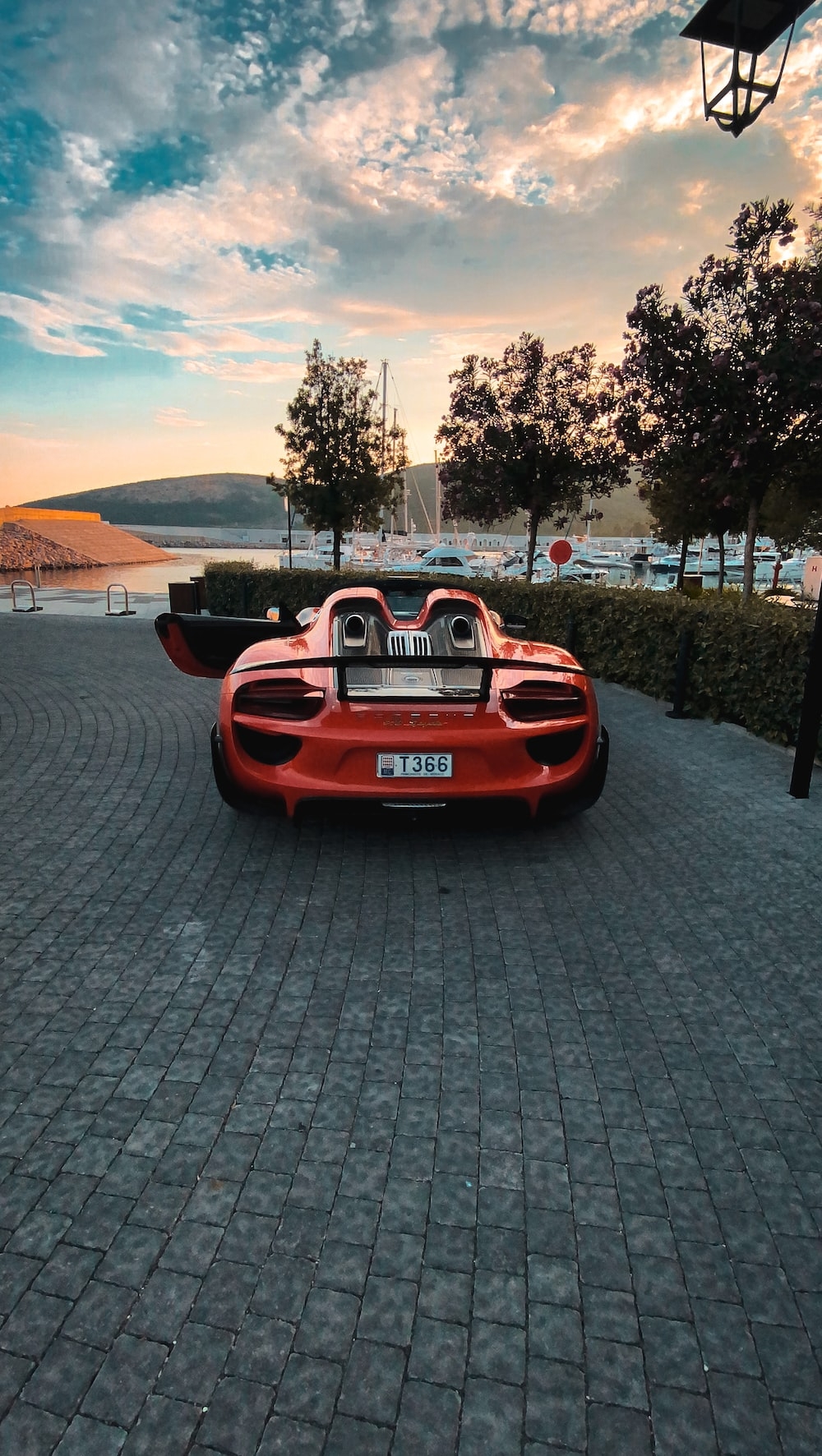 1000x1780 Porsche 918 Picture. Download Free Image, Phone