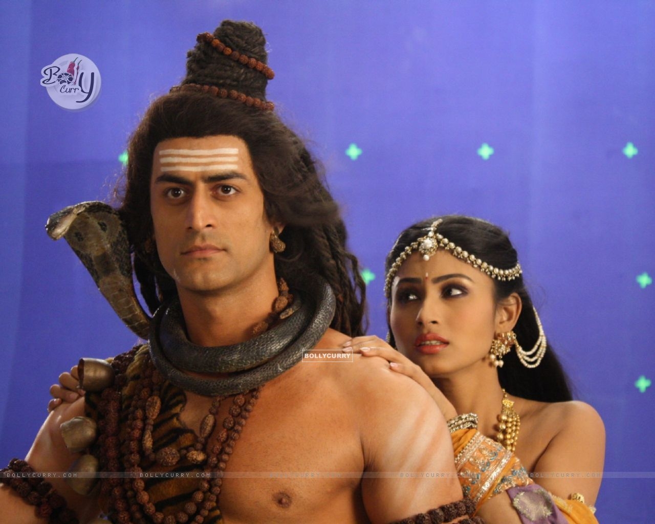 1280x1030 Wallpaper Raina as Shiv and Mouni Roy as Sati in Devon Ke, Desktop