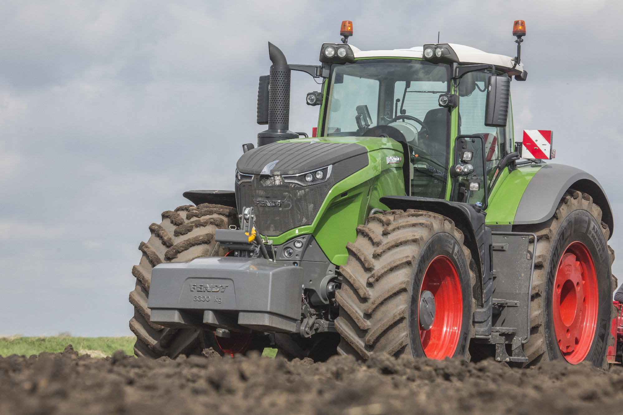 2000x1340 Fendt Tractor wallpaper, Vehicles, HQ Fendt Tractor pictureK Wallpaper 2019, Desktop