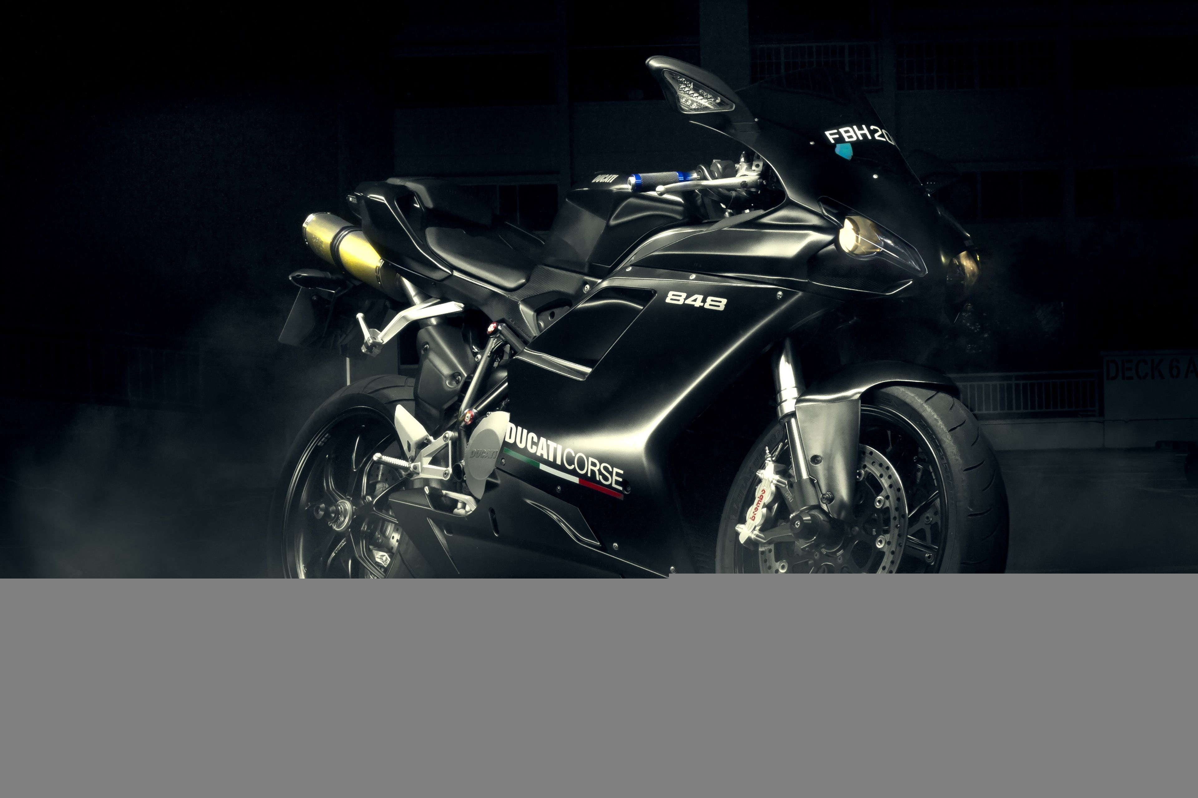 3840x2560 Bike Black Sport Bike 4K Wallpaper, Desktop