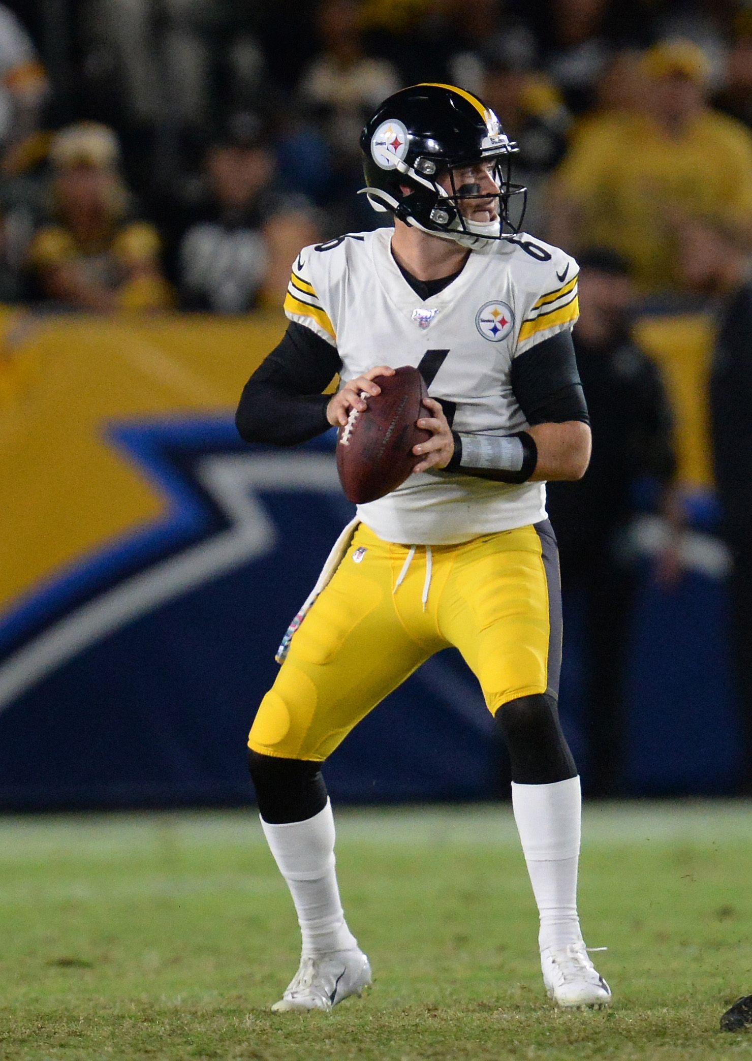 1480x2090 Steelers Bench QB Mason Rudolph, Phone