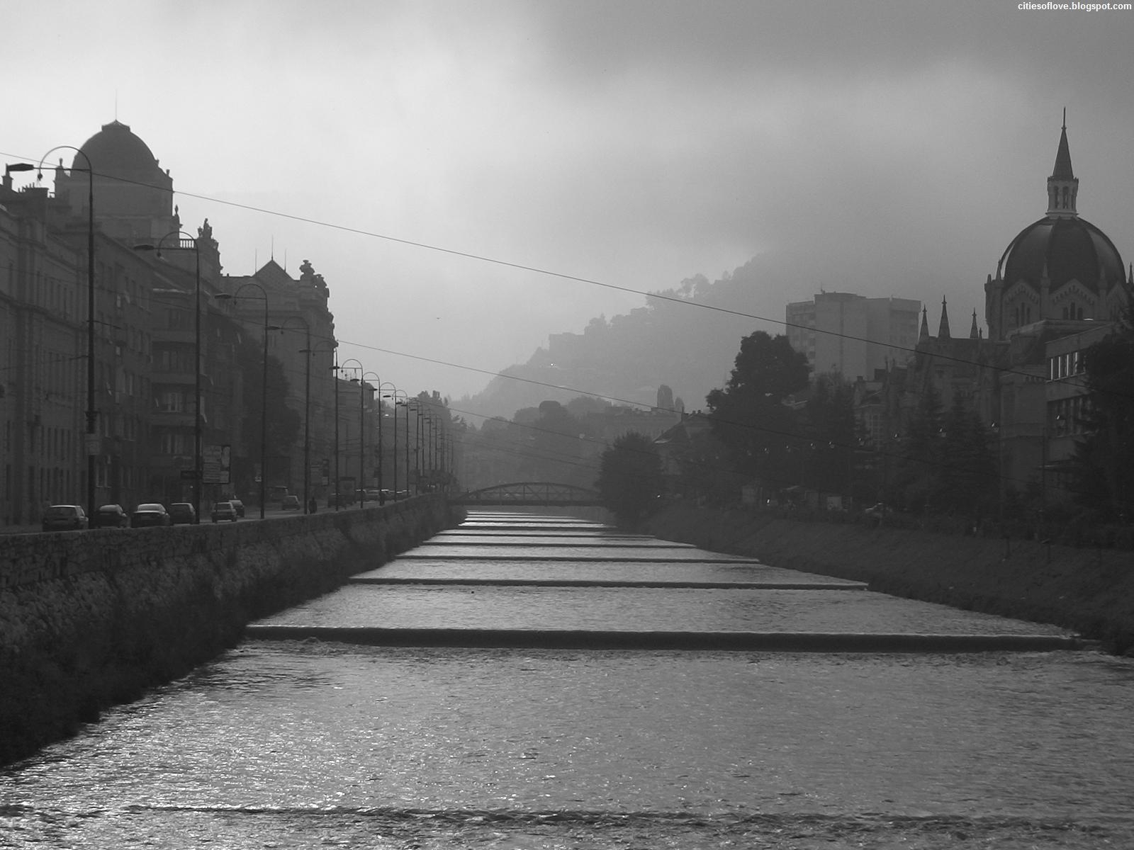 1600x1200 Sarajevo Great Sunrise Over Mysterious City Bosnia and Herzegovina, Desktop