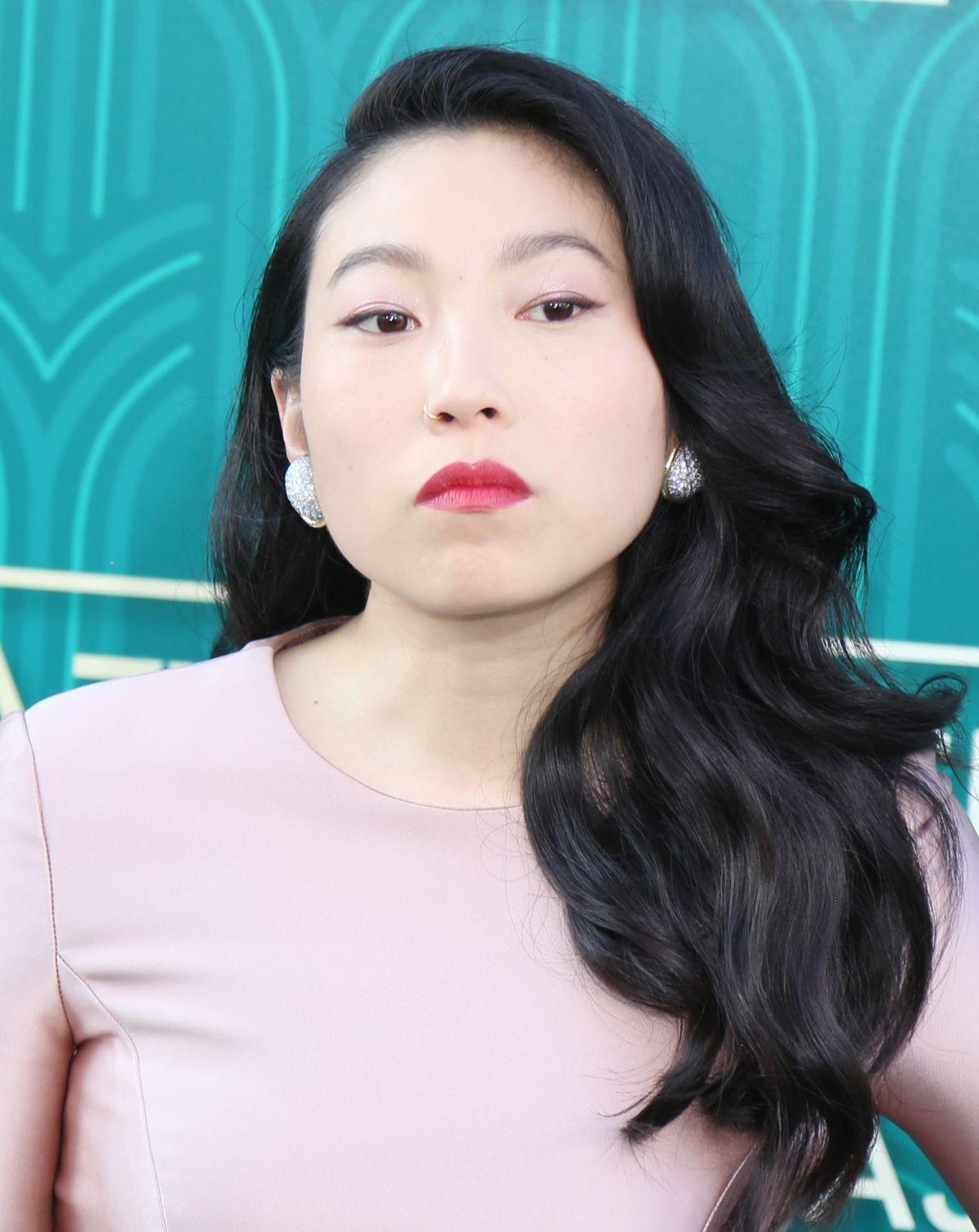 1200x1510 Awkwafina At Crazy Rich Asians Premiere In Los Angeles 2018, Phone