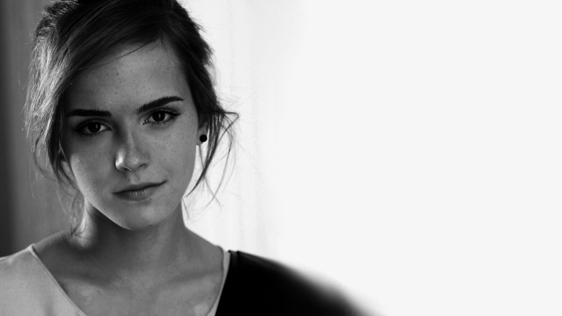 1920x1080 Emma Watson Wallpaper Black And White, Desktop