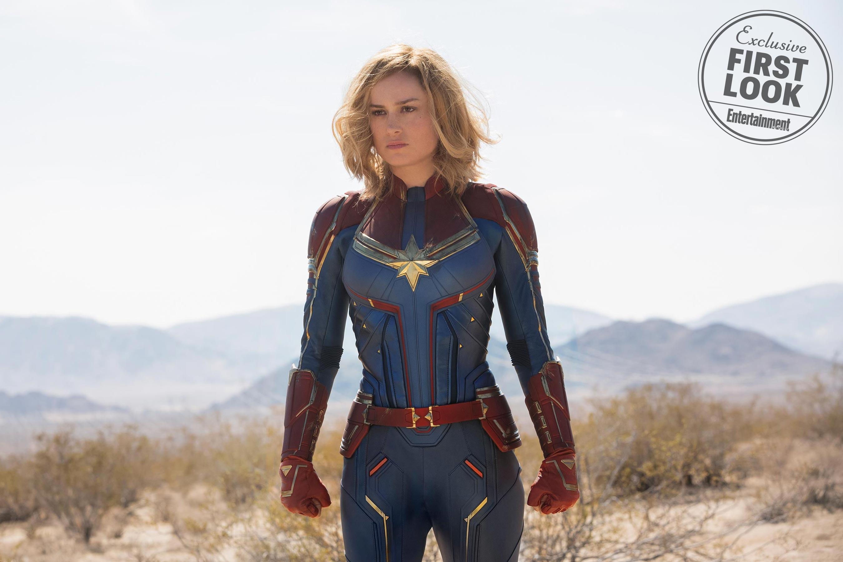 2700x1800 Captain Marvel Image Reveal Skrulls, Talos, and Young Nick Fury, Desktop