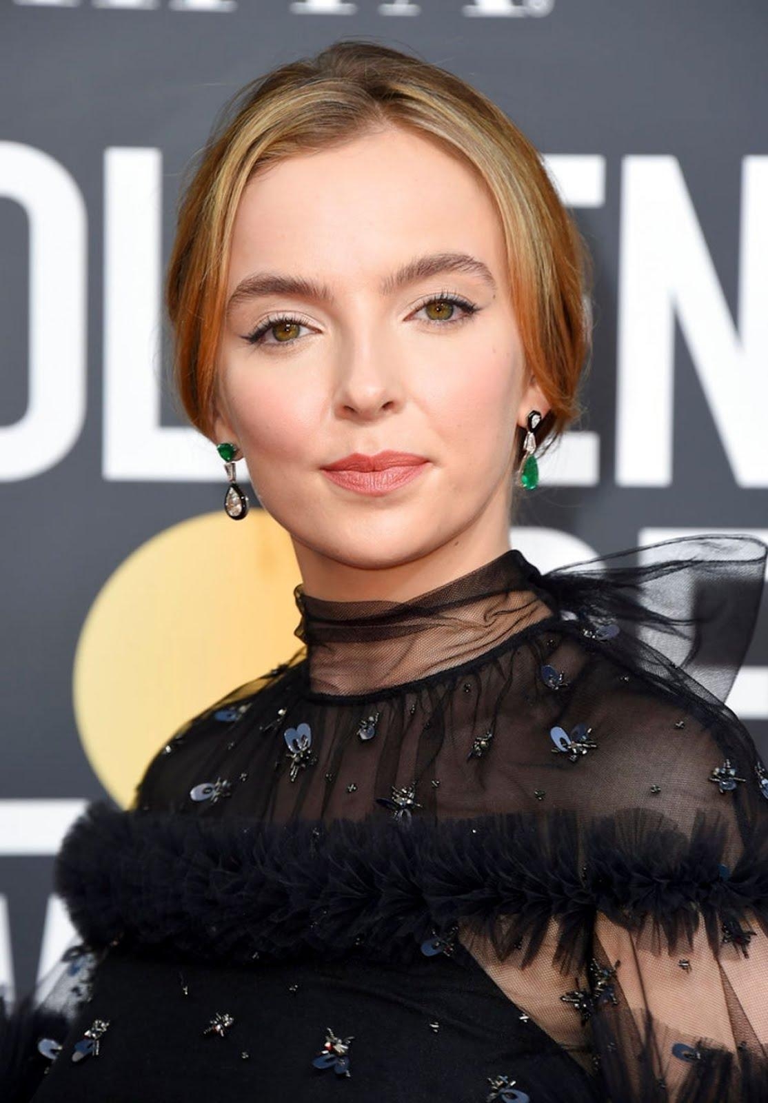 1120x1600 Golden Globe Awards: Jodie Comer looks so hot in Black Dress, Phone