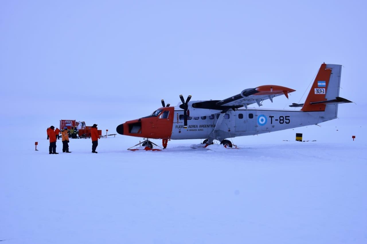 1280x860 FINALIZÓ CON ÉXITO VUELO HISTÓRICO LA OPERACIÓN POLAR ENTRE BASES, Desktop