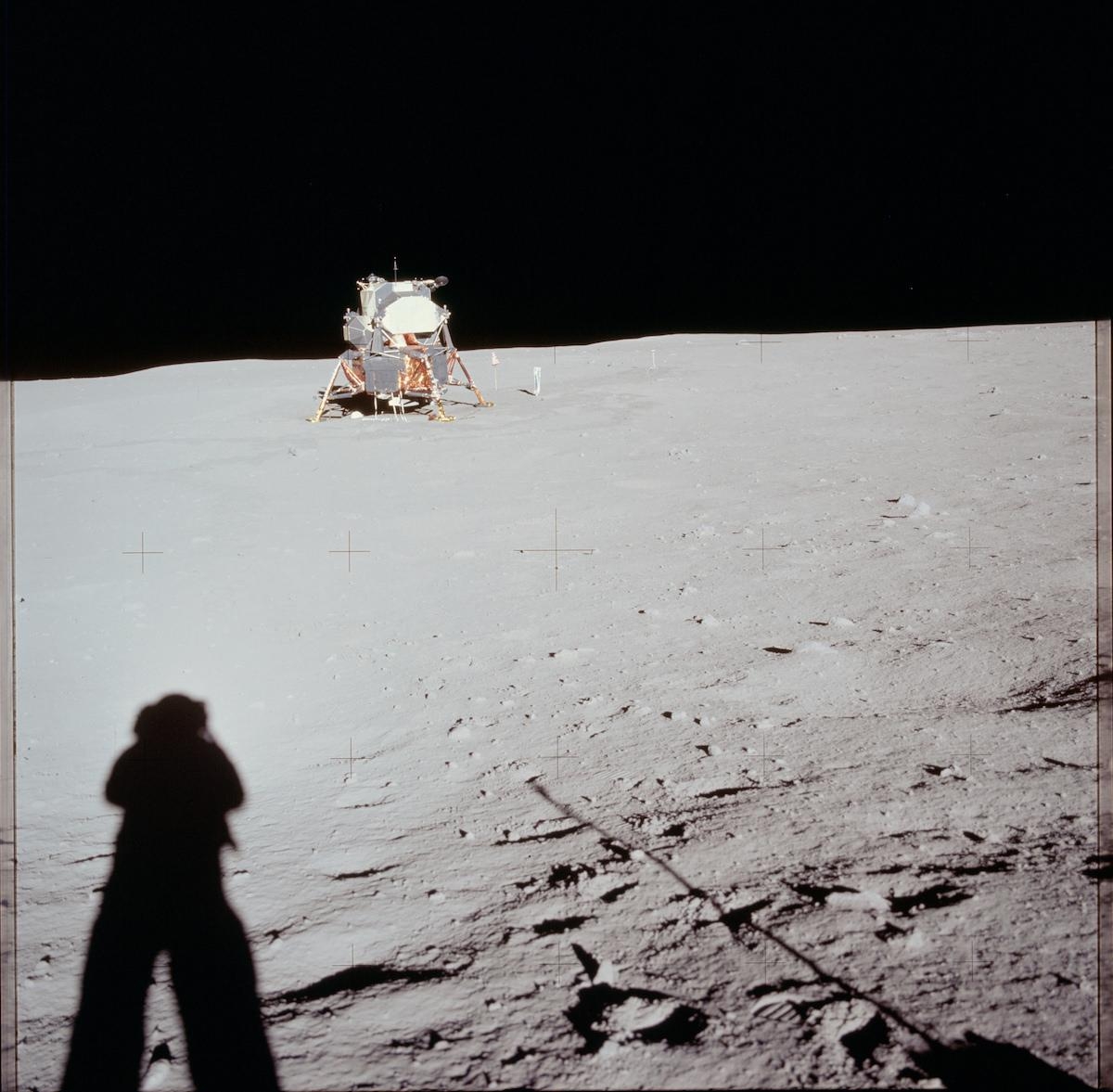 1200x1180 Hi Res Image From The Apollo Missions, Desktop