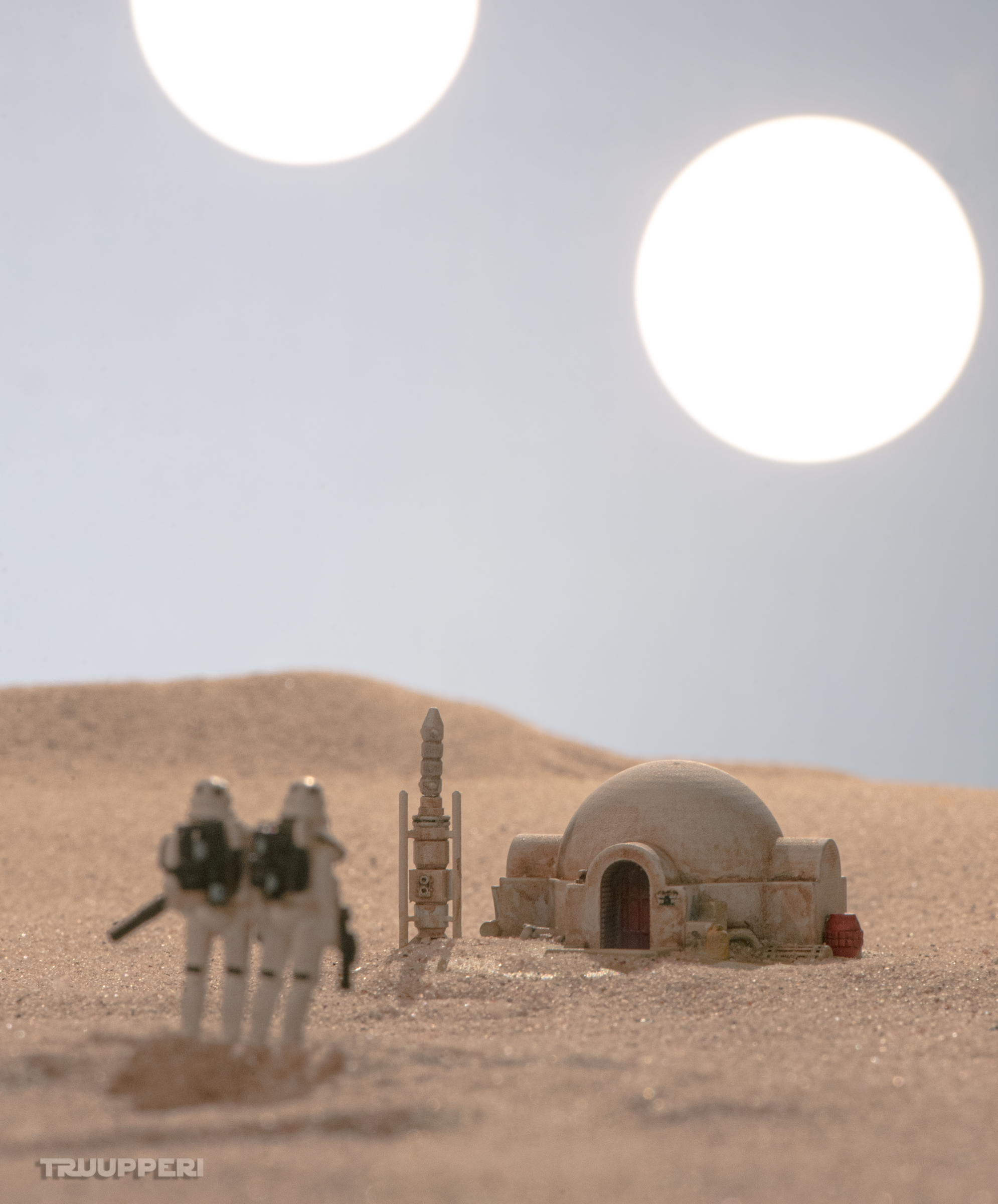 1990x2400 3D Printable Luke Skywalker's Home, Tatooine, Phone