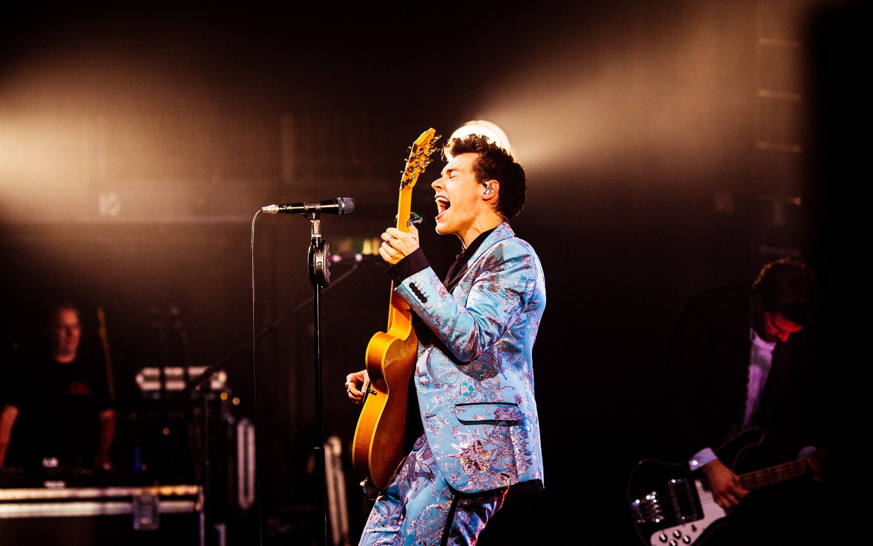 2880x1800 Harry Styles embarks on a beautiful.telegraph.co.uk, Desktop