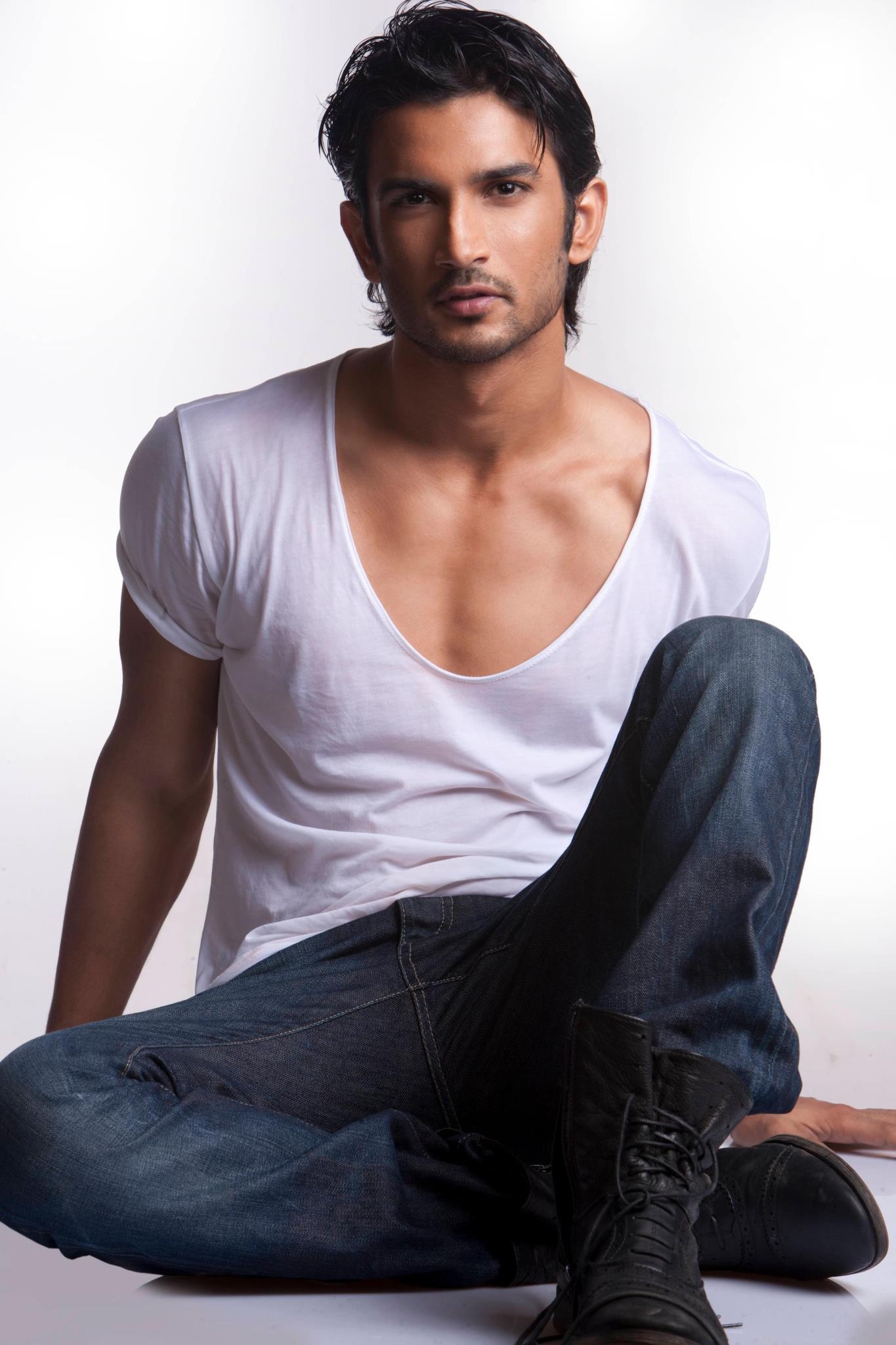 1370x2050 Sushant Singh Rajput News, Latest News of Sushant Singh Rajput, Movies, News, Songs, Image, Interviews, Phone