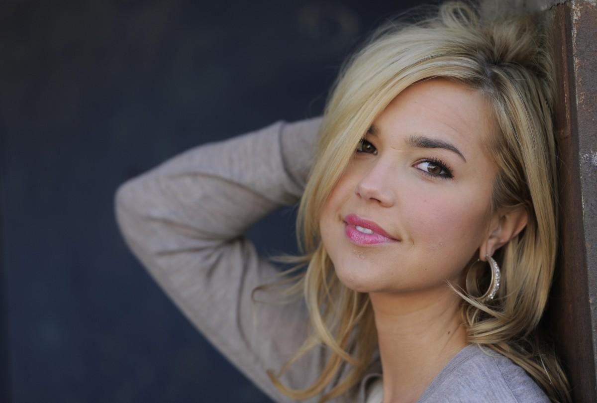 1200x810 Arielle Kebbel wallpaper, Desktop