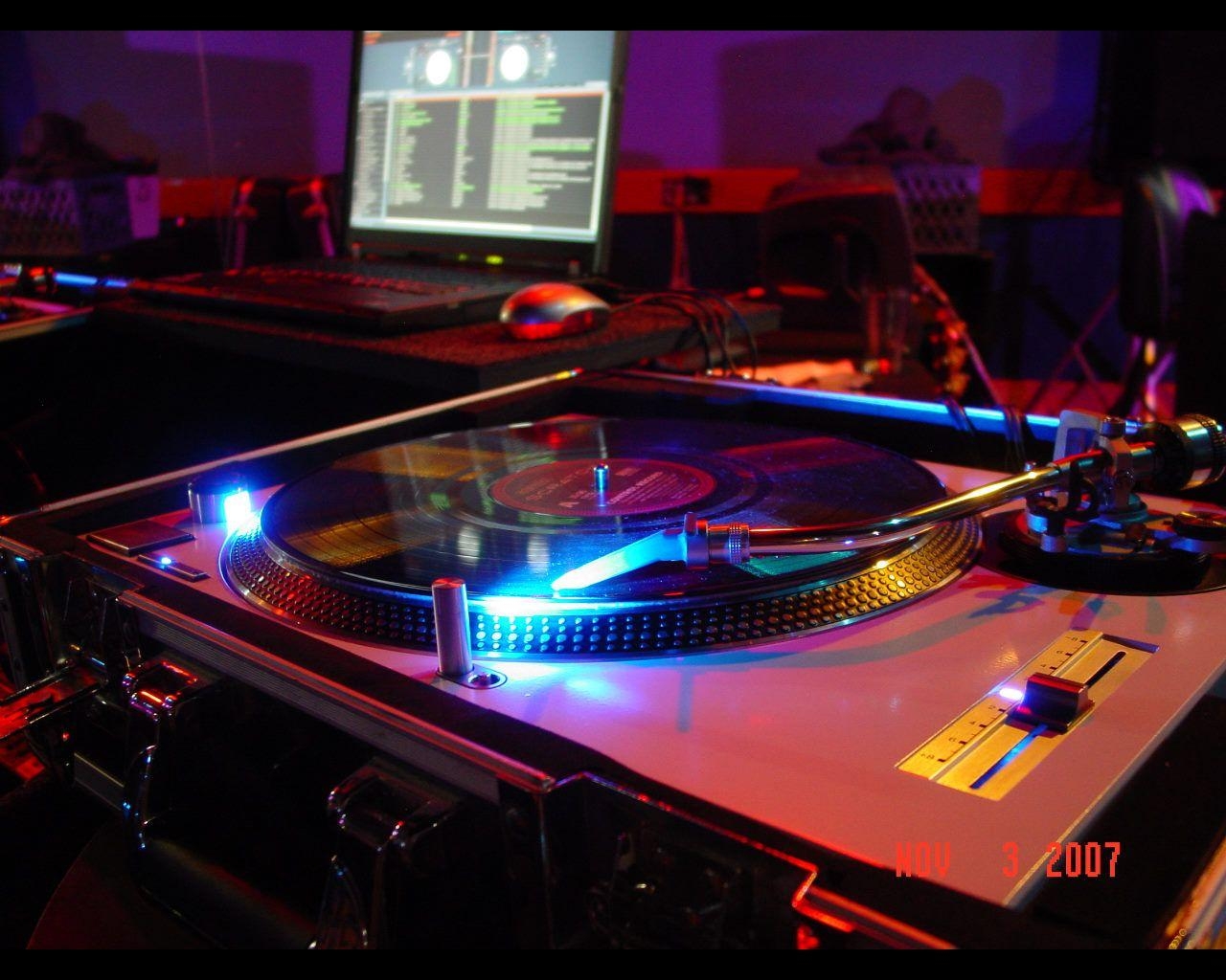 1280x1030 serato and technics Download Wallpaper, Desktop