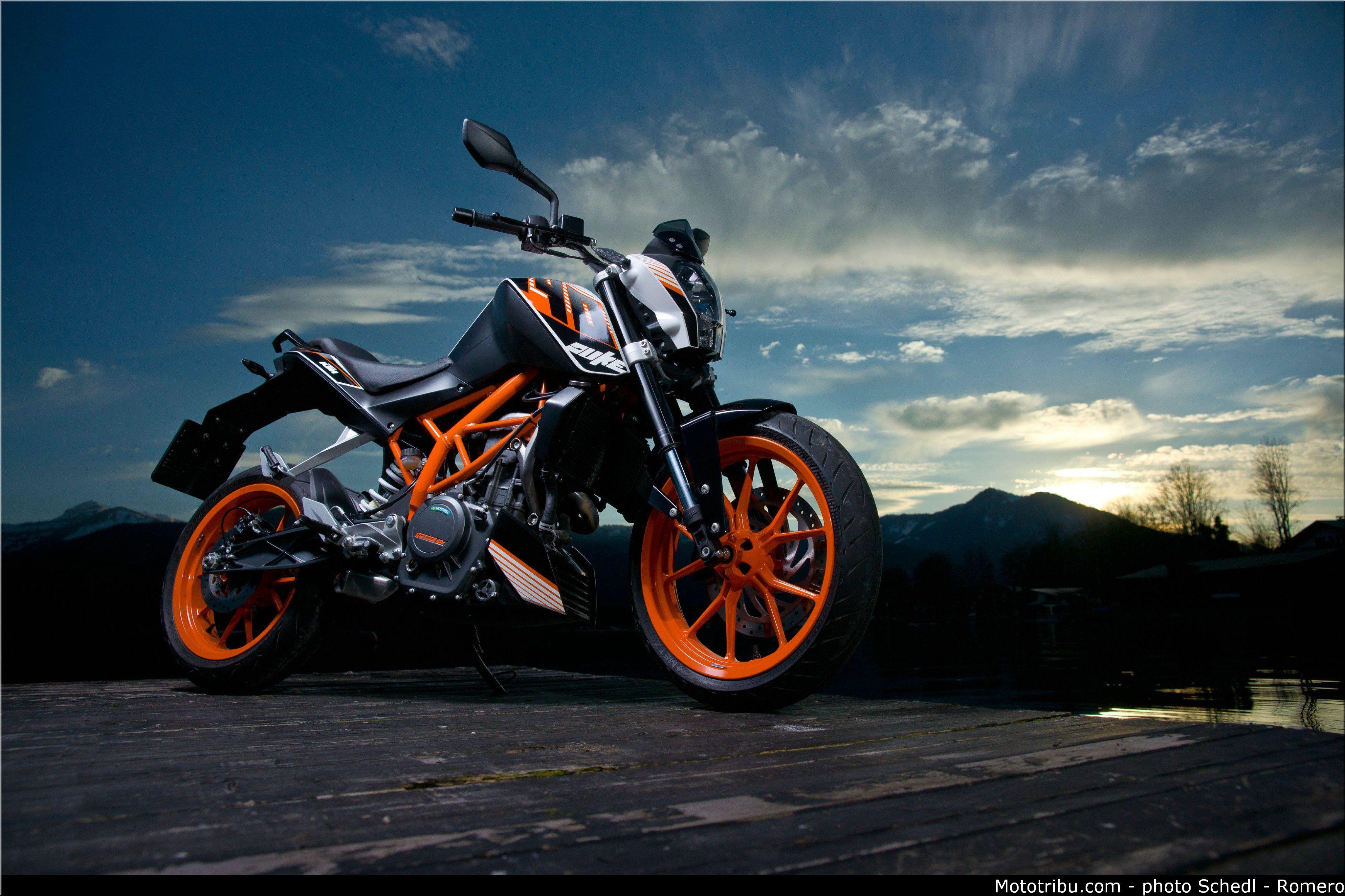 4100x2730 Mototribu 390 Duke, Desktop