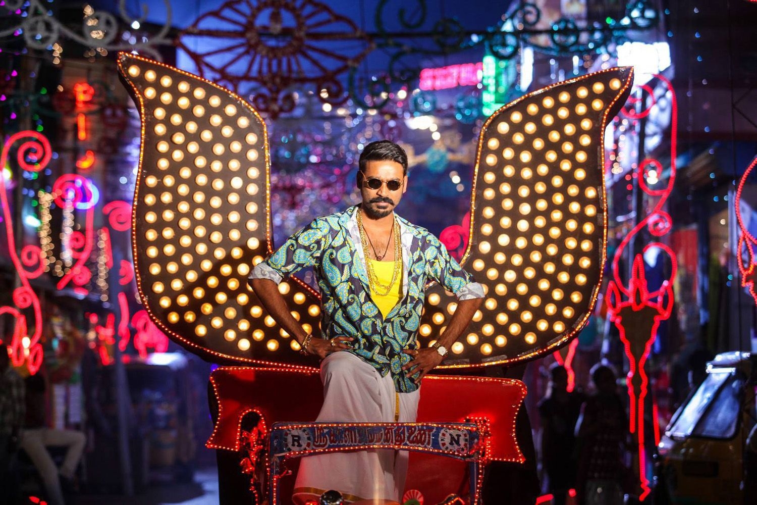 1500x1000 Maari Tamil Movie Stills Image Dhanush Kajal Aggarwal Onlookers, Desktop