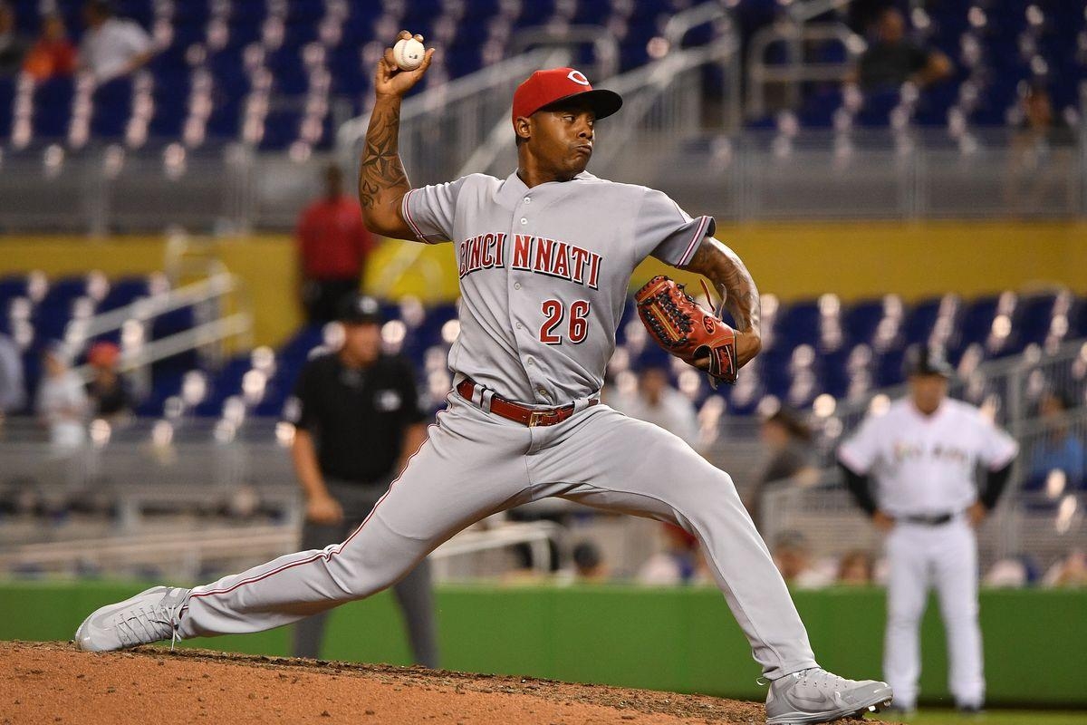 1200x800 Raisel Iglesias Gets New 3 Year Deal Through Avoiding, Desktop