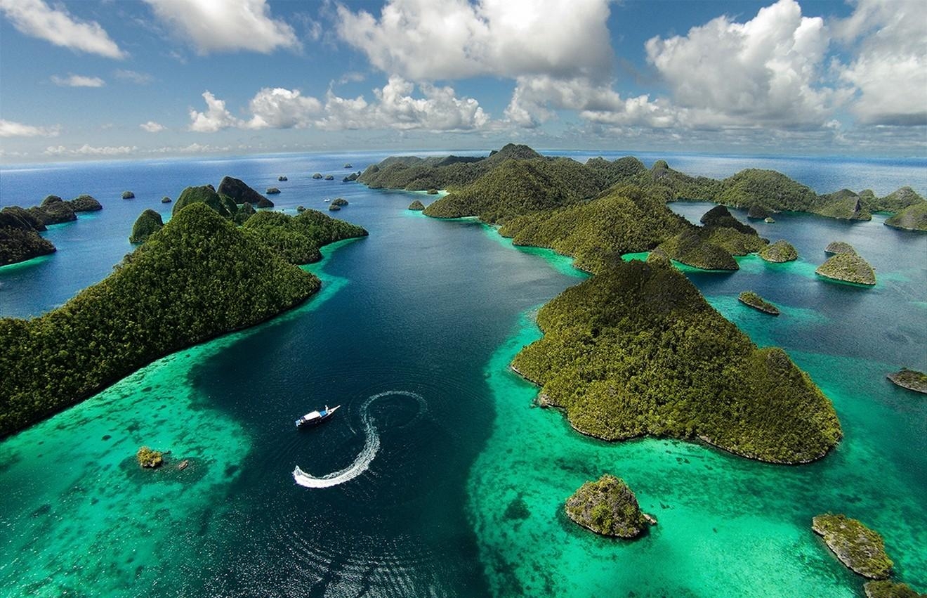 1320x860 Indonesia, #island, #sea, #Raja Ampat, #tropical, #aerial view, Desktop