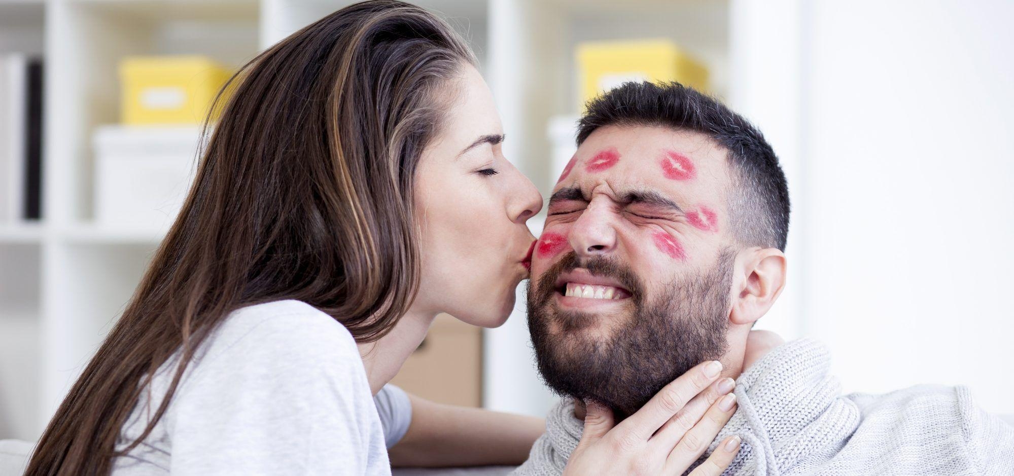 2000x940 International Kissing Day: Here are some other weird world day, Dual Screen