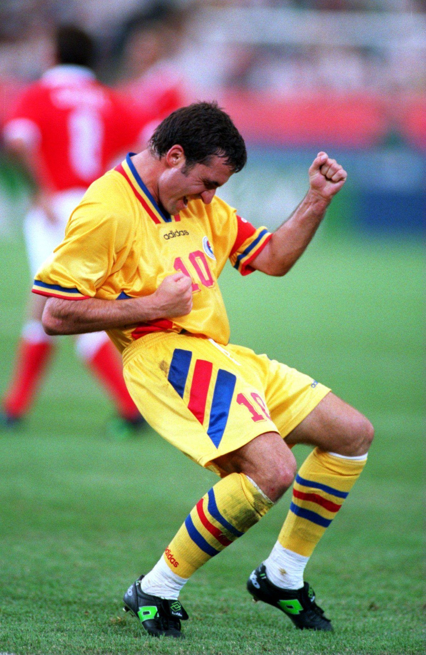 1370x2110 Gheorghe Hagi , USA 1994, Phone