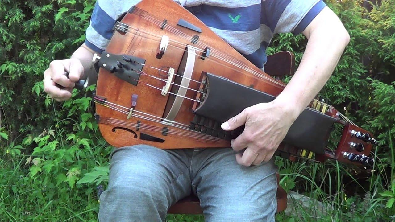 1280x720 Montée Des Bois De Vaux. Hurdy Gurdy Solo, Desktop