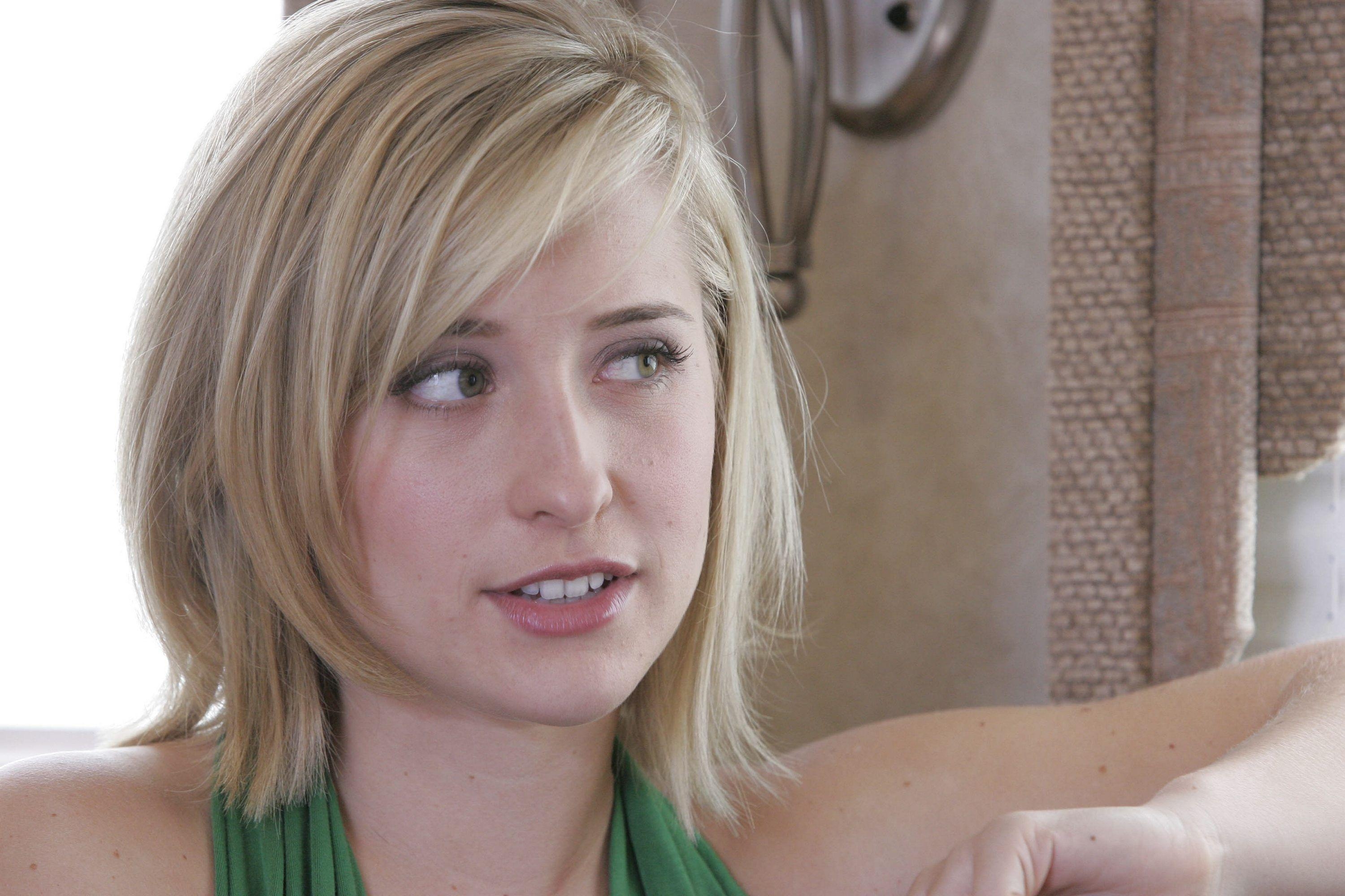 3000x2000 Allison Mack HD Wallpaper Wallpaper Inn, Desktop