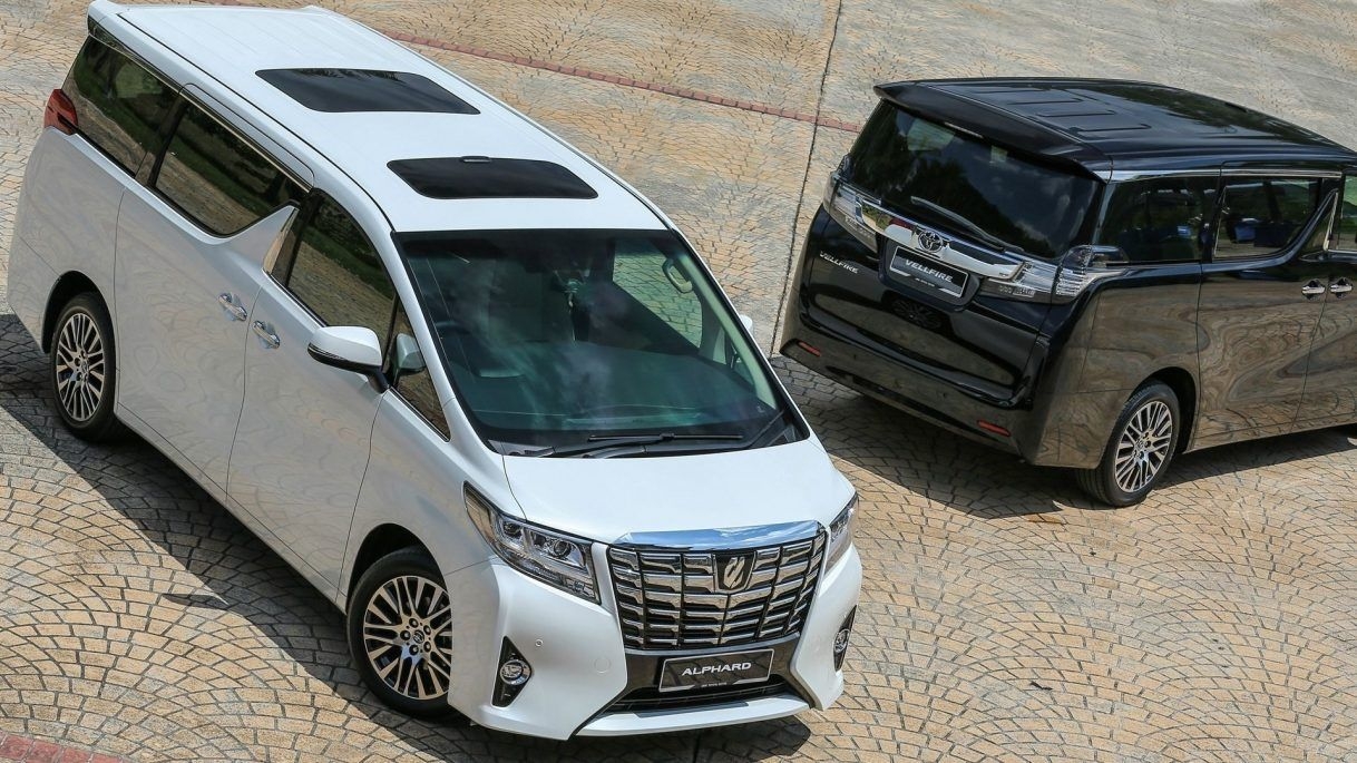 1220x690 Toyota Alphard Wallpaper, Desktop