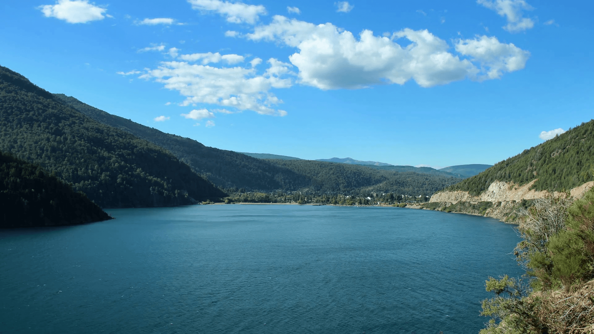 1920x1080 San Martin de los Andes town from Ruta de los 7 Lagos lookout, Desktop