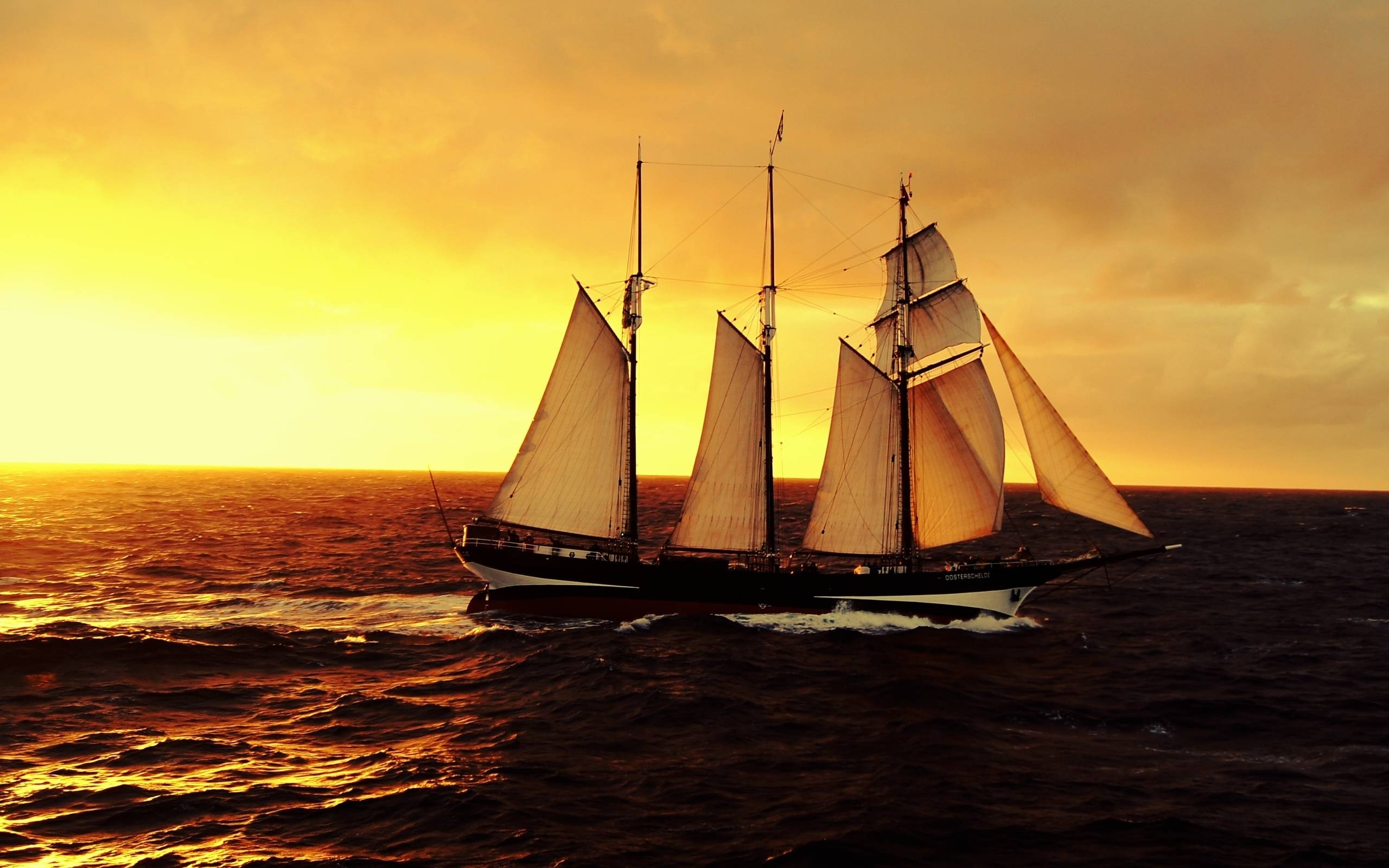 2560x1600 Tallship in the sunset / 2560 x 1600 / Sunriseandsunset, Desktop